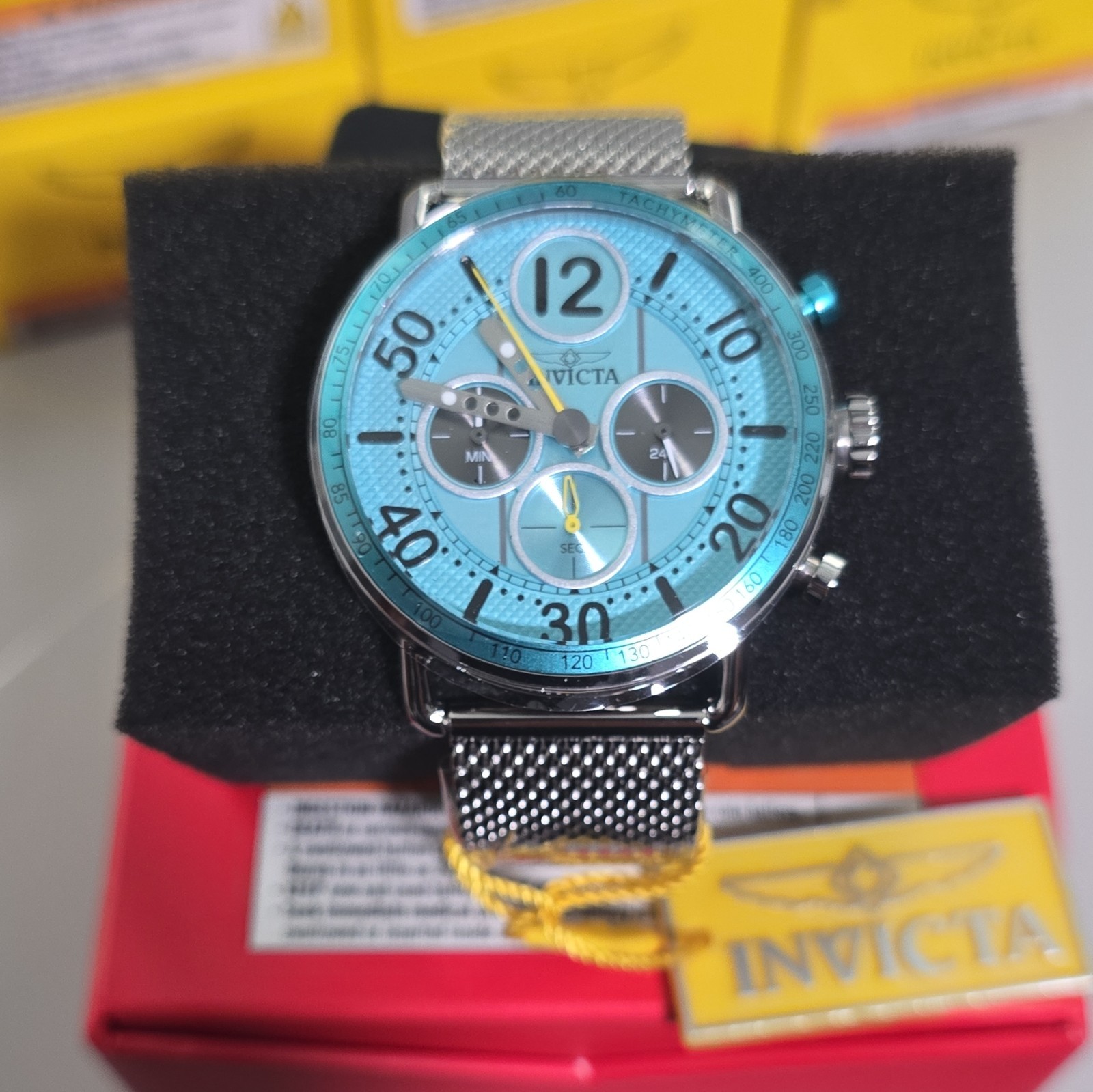 Invicta Quartz Chronograph Tachymeter Blue Dial Silver Steel Mesh Watch Box
