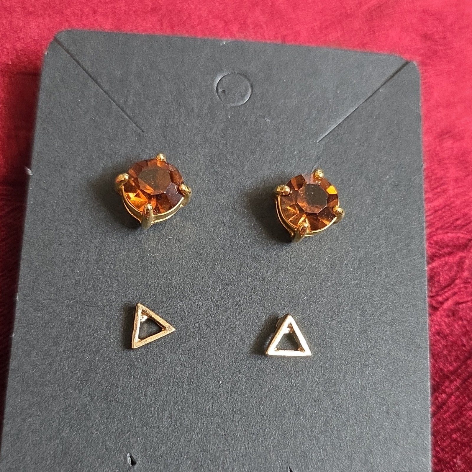 gold tone stud earrings 2 pair set orange crystal round & triangle