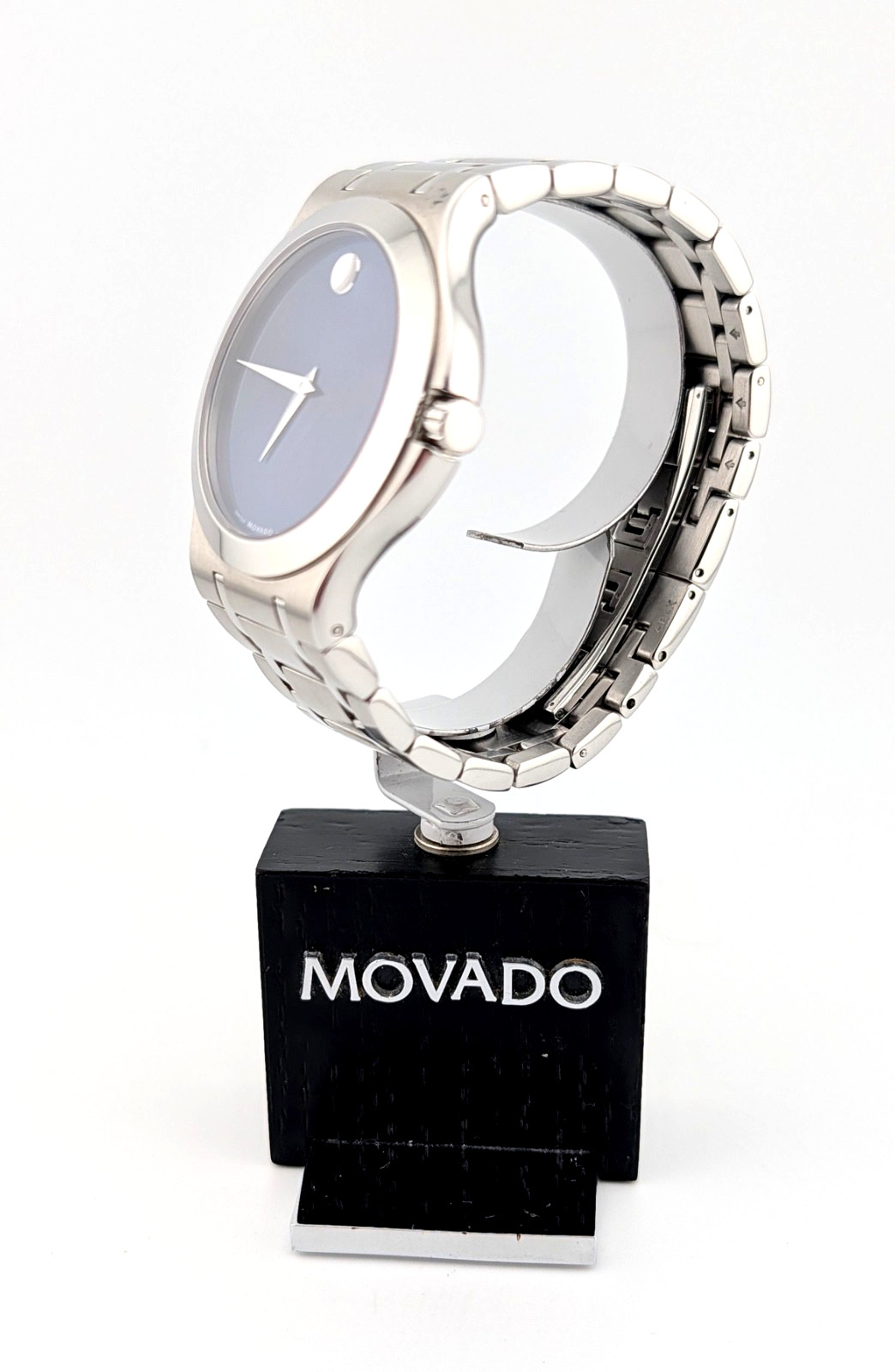 Movado Men’s Corporate Exclusive SS Watch W/Azure Blue Dial; Model #01.1.14.1050