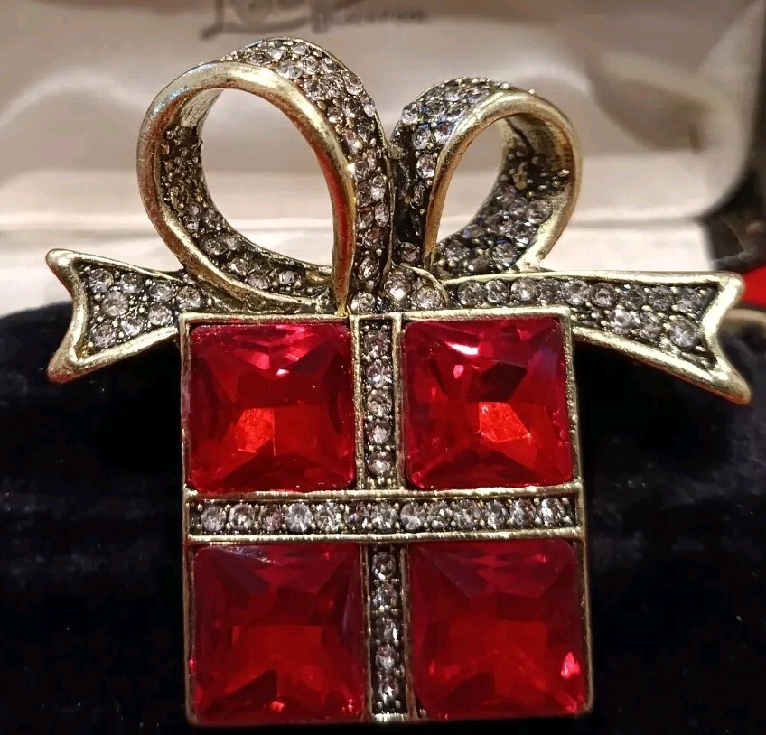 Vintage Style Large Red Crystal Birthday Present Christmas Gift Brooch Pin