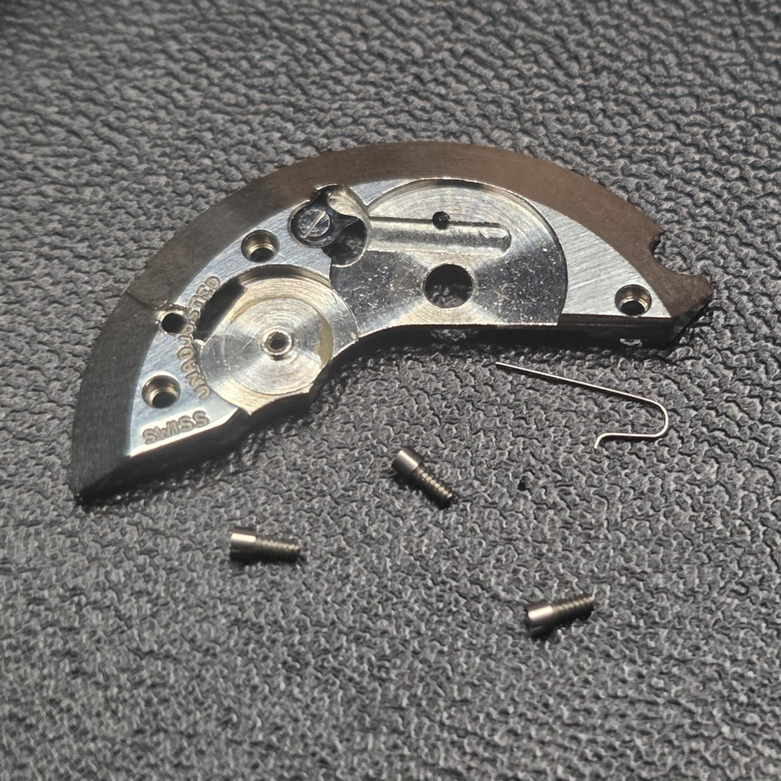 Benrus BB4 Barrel/Ratchet Wheel Bridge w/ Click Spring & Screws cal ETA900