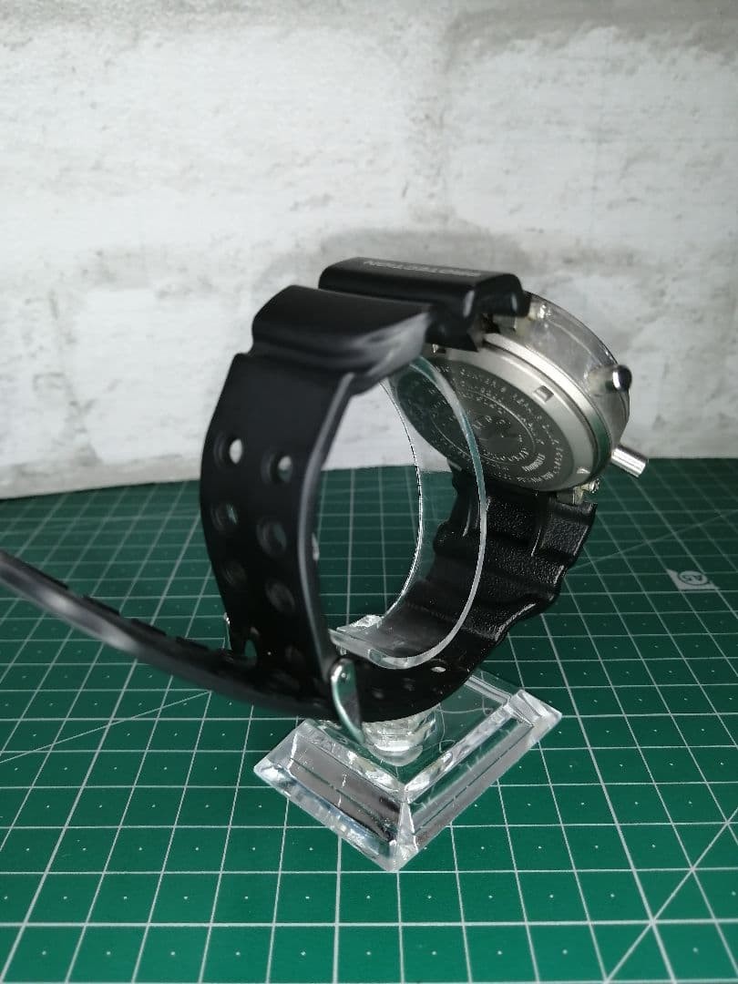 Casio G-Shock DW-8200, new battery, Frogman model, cleaned.