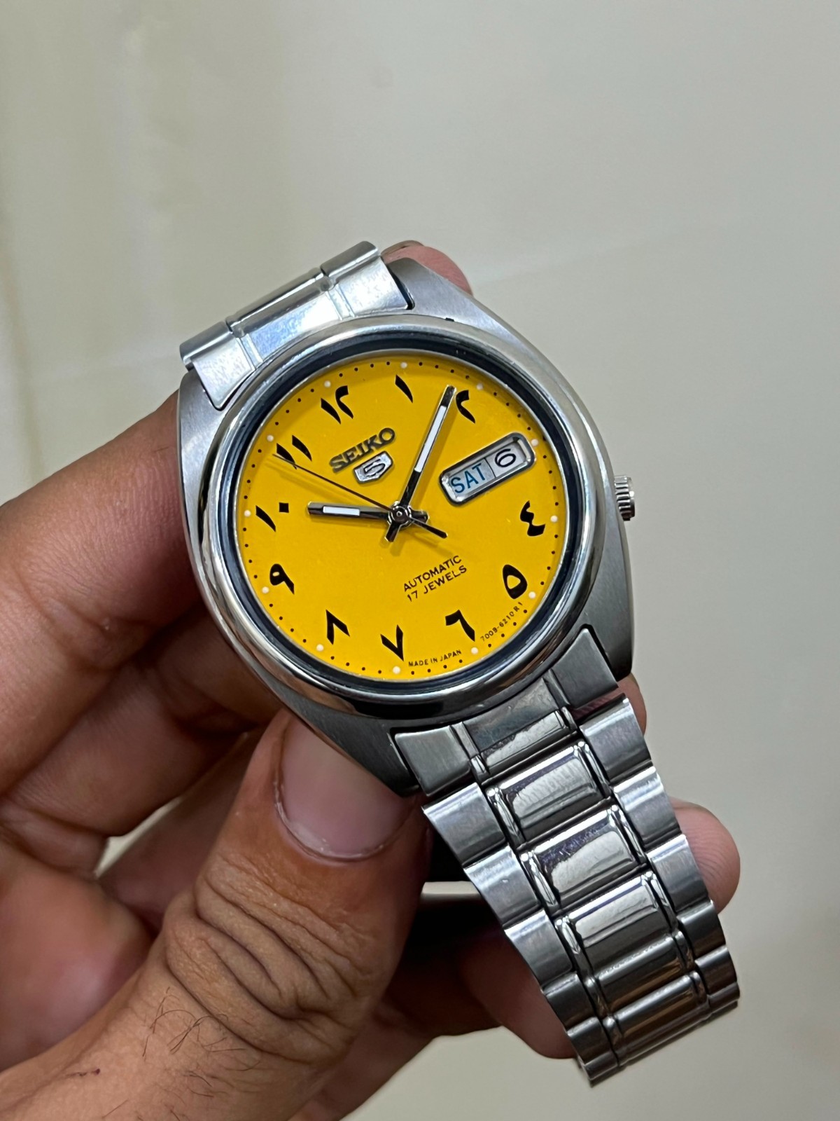Seiko 7009 Automatic Mens Watch Day/date with Arabic Yellow💛 Dial