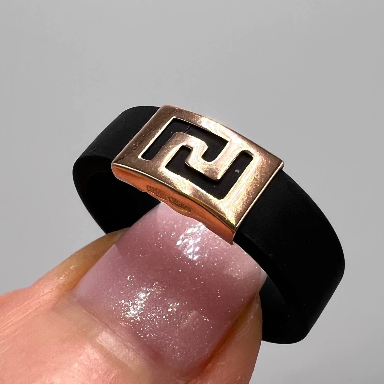Vintage 14K Gold & Black Rubber Ring Size 6.5 Geometric Designer Style Ukraine