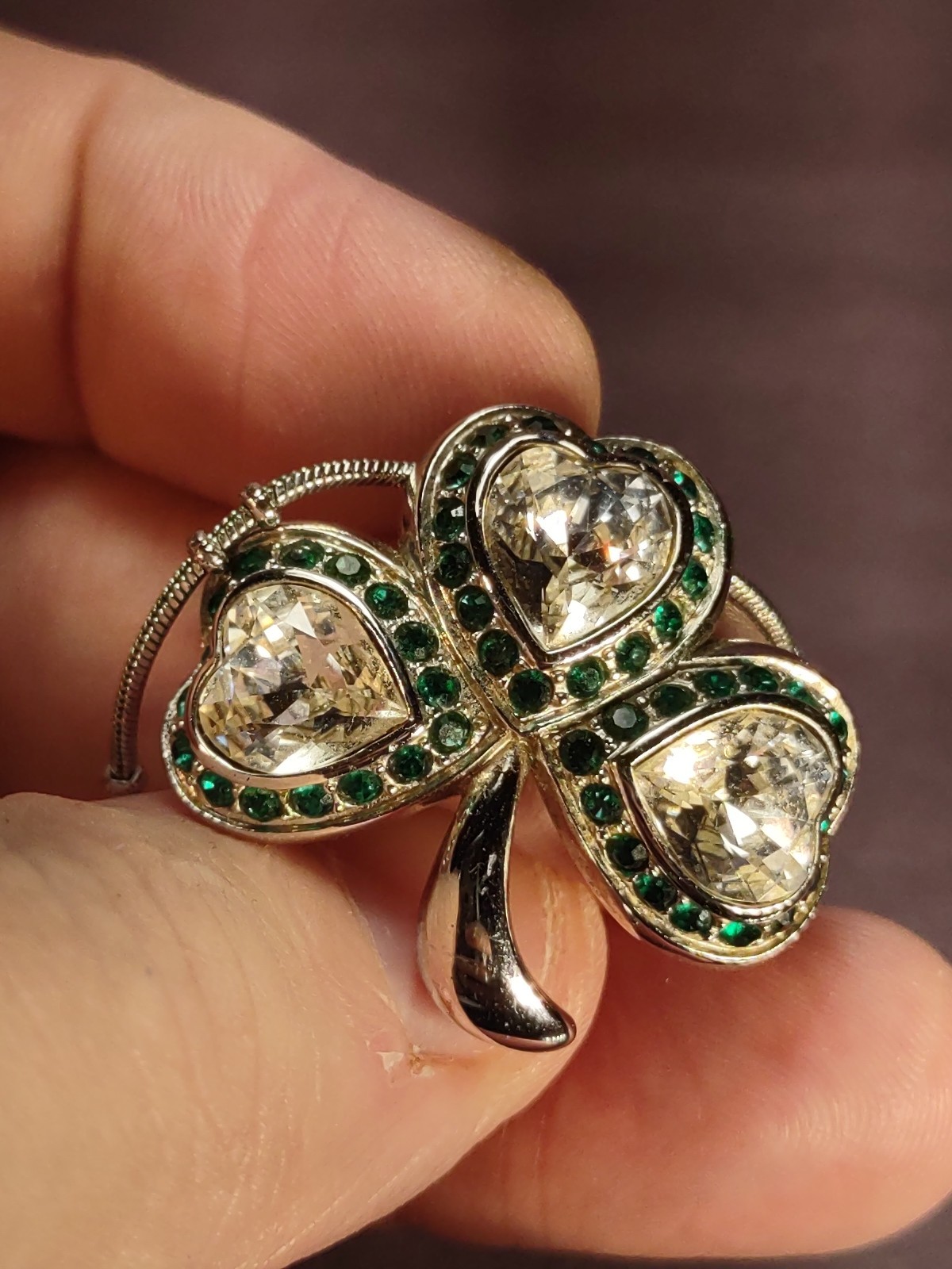 Irish Celtic Crystal 3 Leaf Heart Clover Necklace With Green Stones W/ Pouch