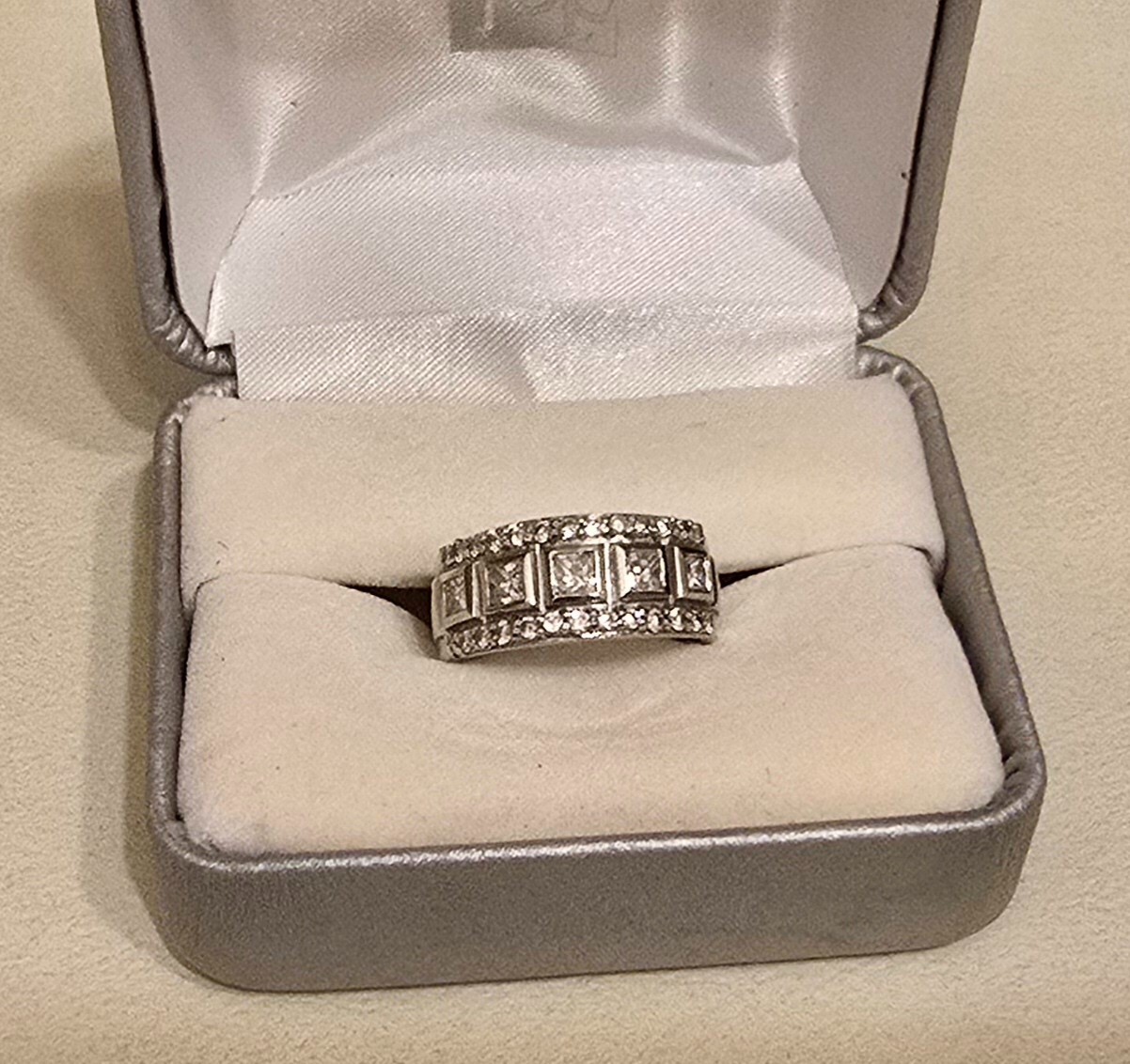 Diamond Ring Size 6 White Gold 14K Diamond total 1.17ct $4000