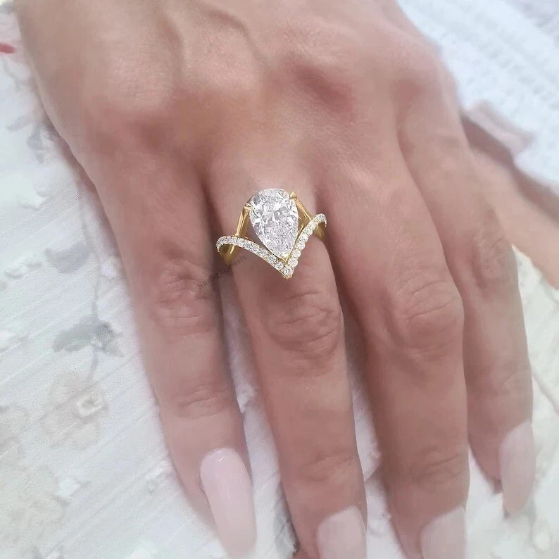 3.10 Ct Pear Cut White Treated Diamond Solitaire Ring 925 Silver Certified