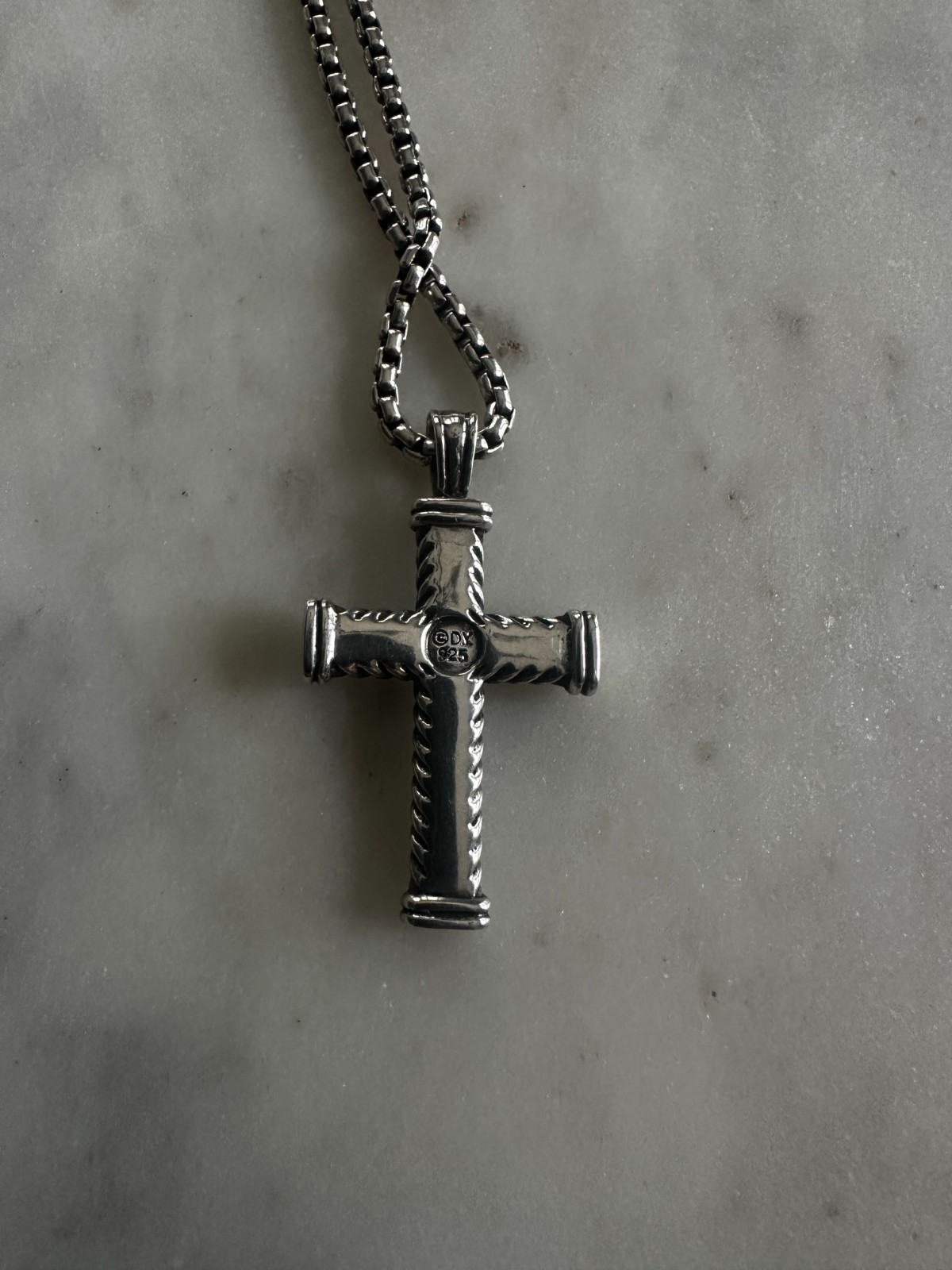 David Yurman Sterling Silver Chevron Cross 33mm Cross Pendant with 20″ Box Chain