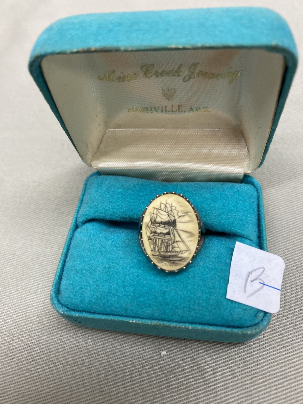 SILVER RING W/ HAND ETCHED SCRIMSHAW SAILING SHIP – SZ 5