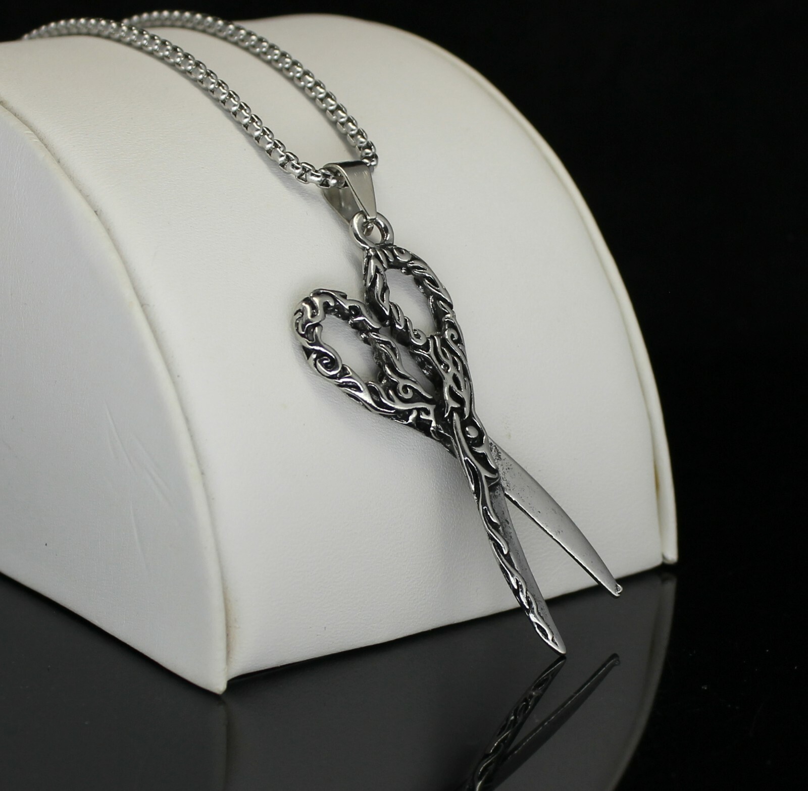 Barber Scissors Pendant Necklace Stainless Steel 24″ Chain