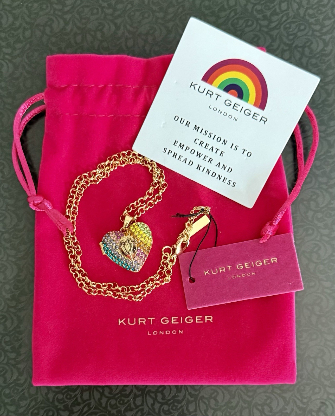 KURT GEIGER LONDON GOLD TONE RAINBOW EAGLE HEAD HEART LOCKET NECKLACE 16”+2” NWT
