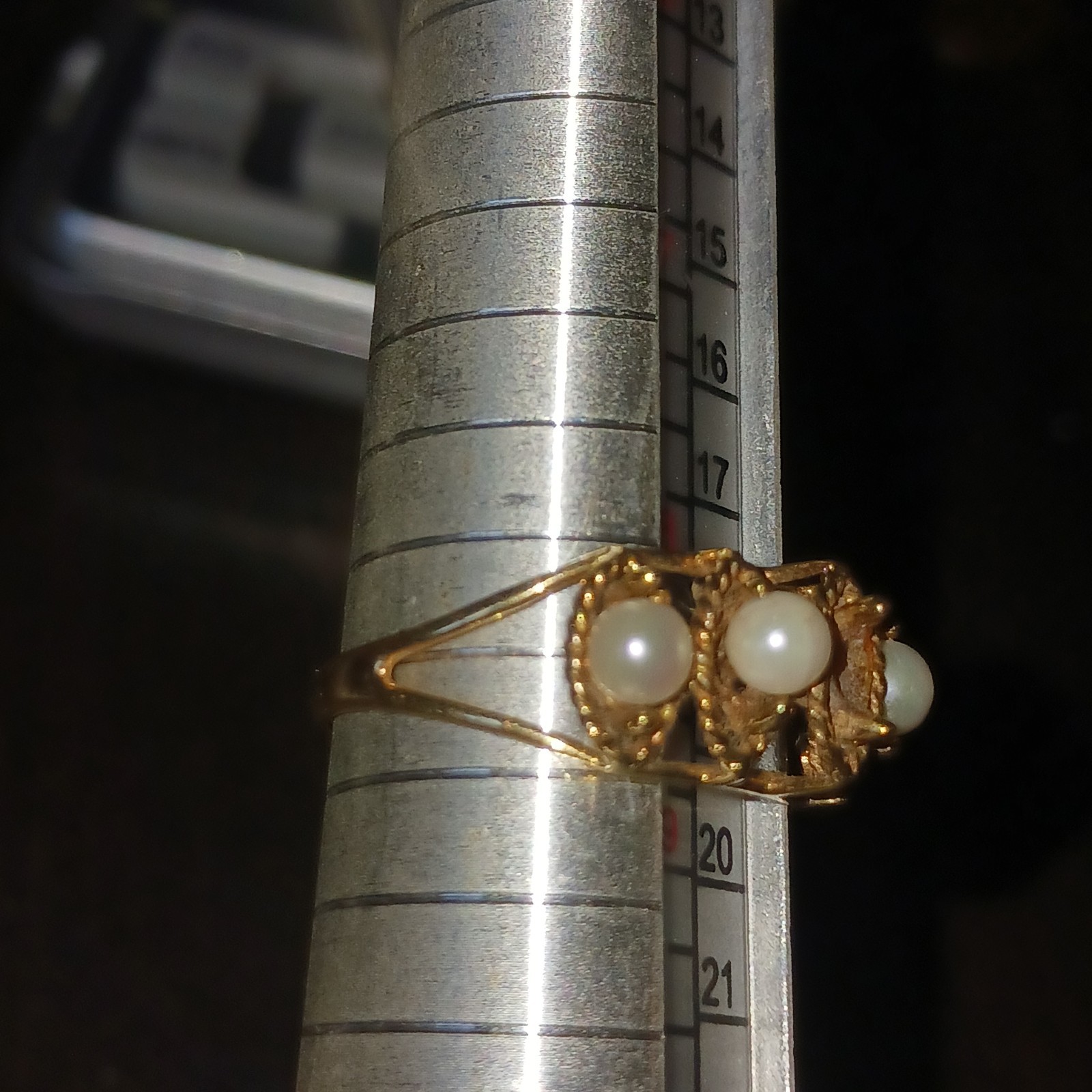 Gold Scrap Ring 2 grams Plus (Including stone ) 10k , Missing Stone