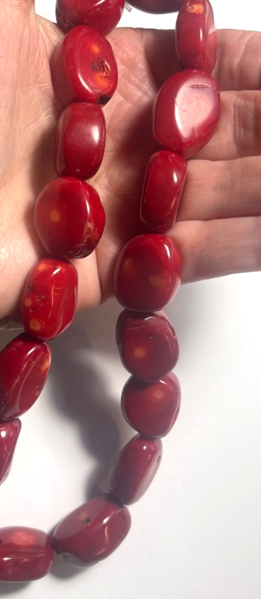 VINTAGE LARGE RED BAMBOO CORAL 143.7 GRAMS BEAD STRAND 16″ 25X18 MM WHOLESALE!!!