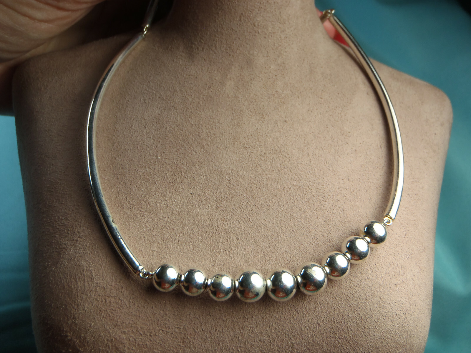 Bar and Ball Sterling Silver 18″ Necklace With Lobster Latch 18.0 Grams