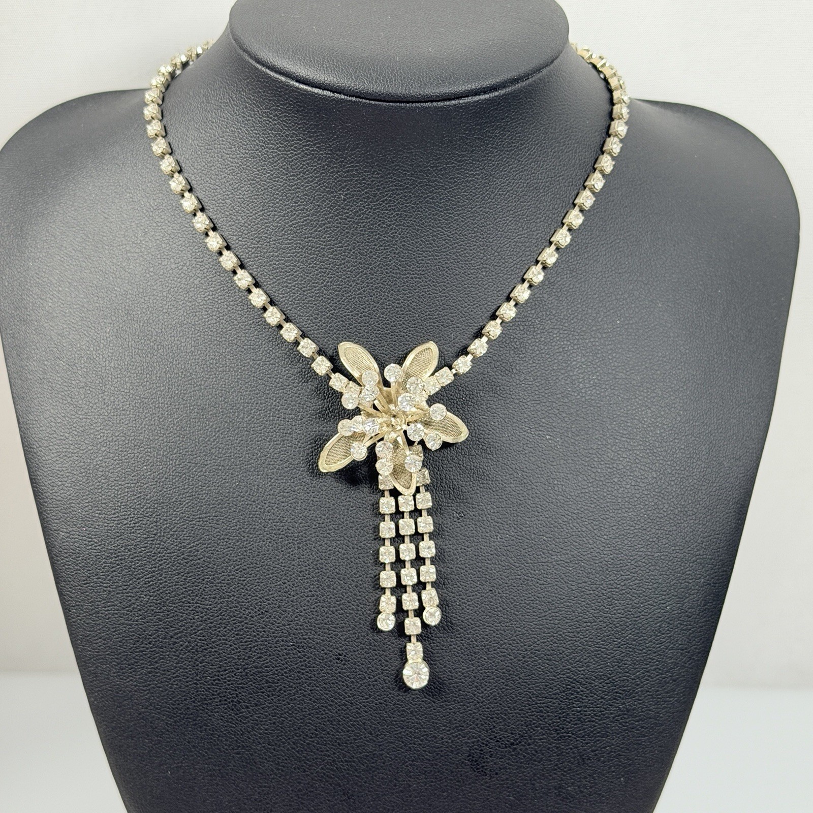 Vintage Rhinestone Necklace Choker Flower Lightweight Adjust up to 16″