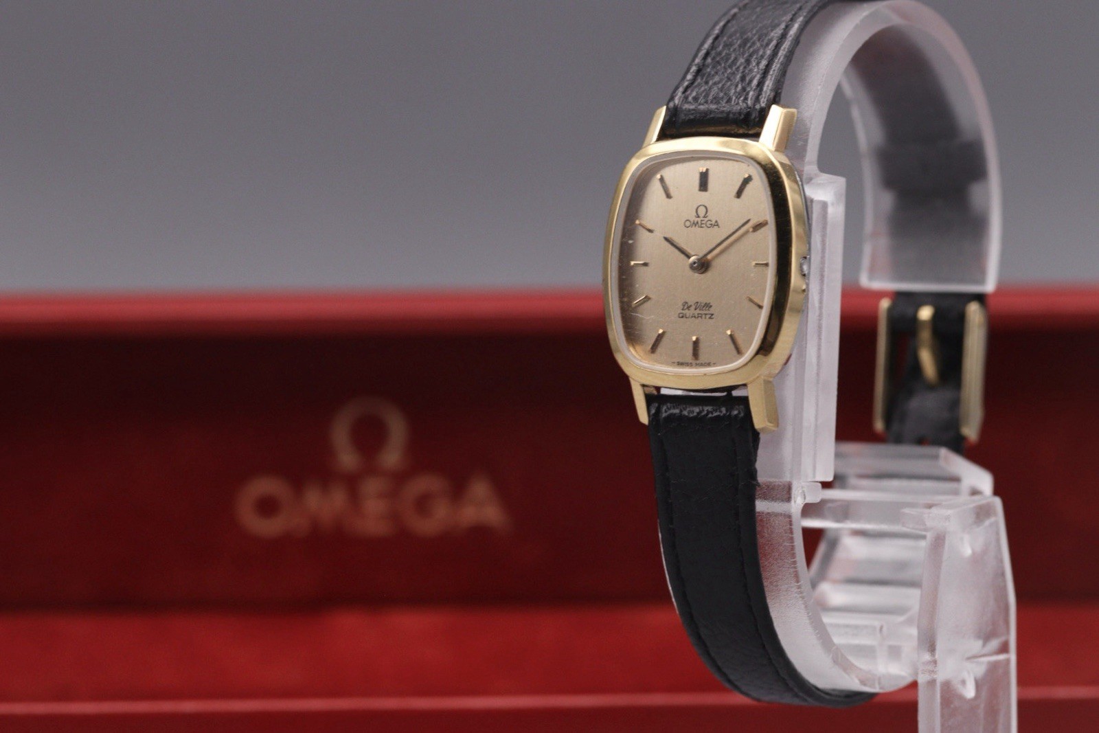 [NEAR MINT w/ Box] OMEGA De Ville White Dial Gold Quartz 19mm Ladies Watch
