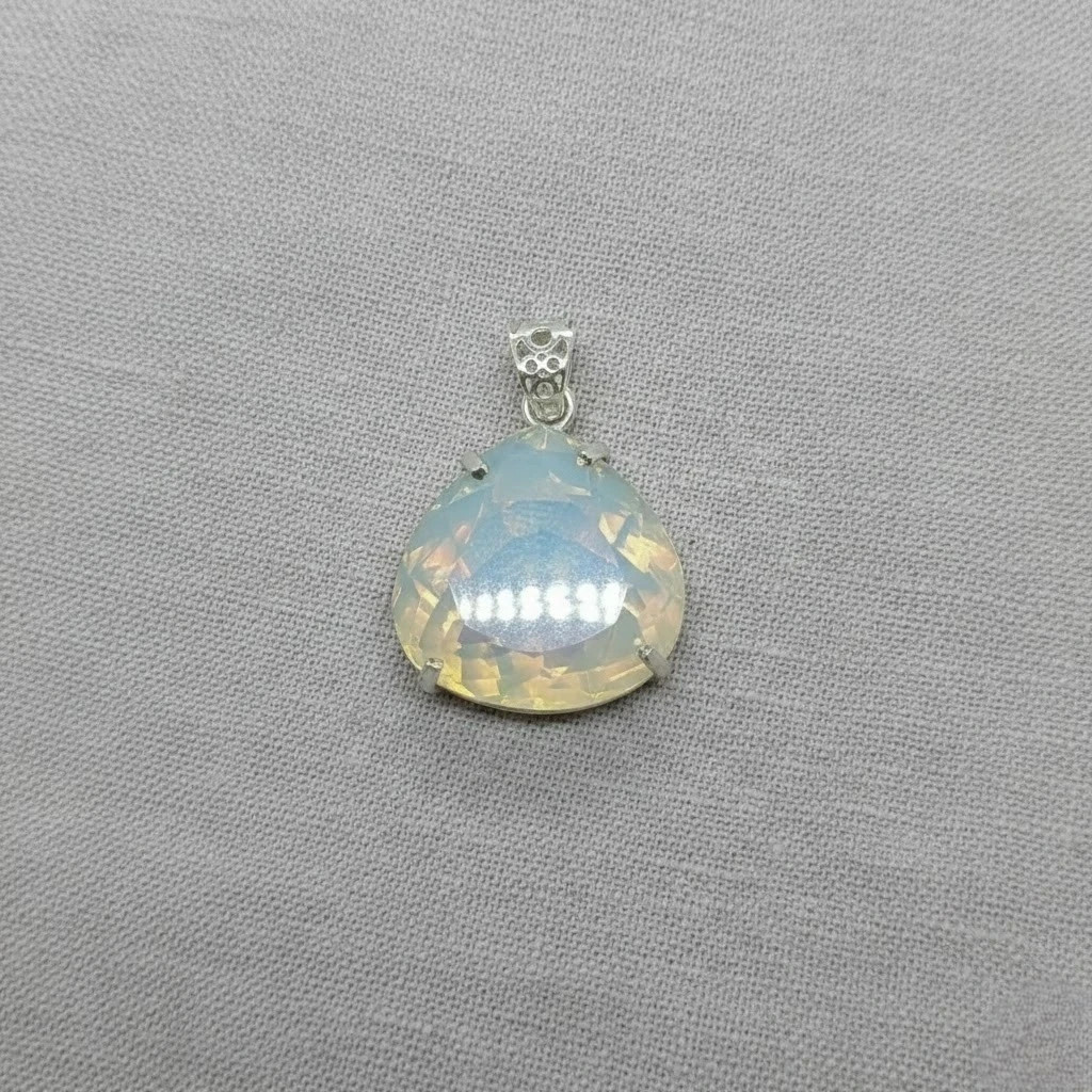 Pear Cut 925 Solid Silver Pendant Certified 79.40 Ct Loose Gemstone White Opal