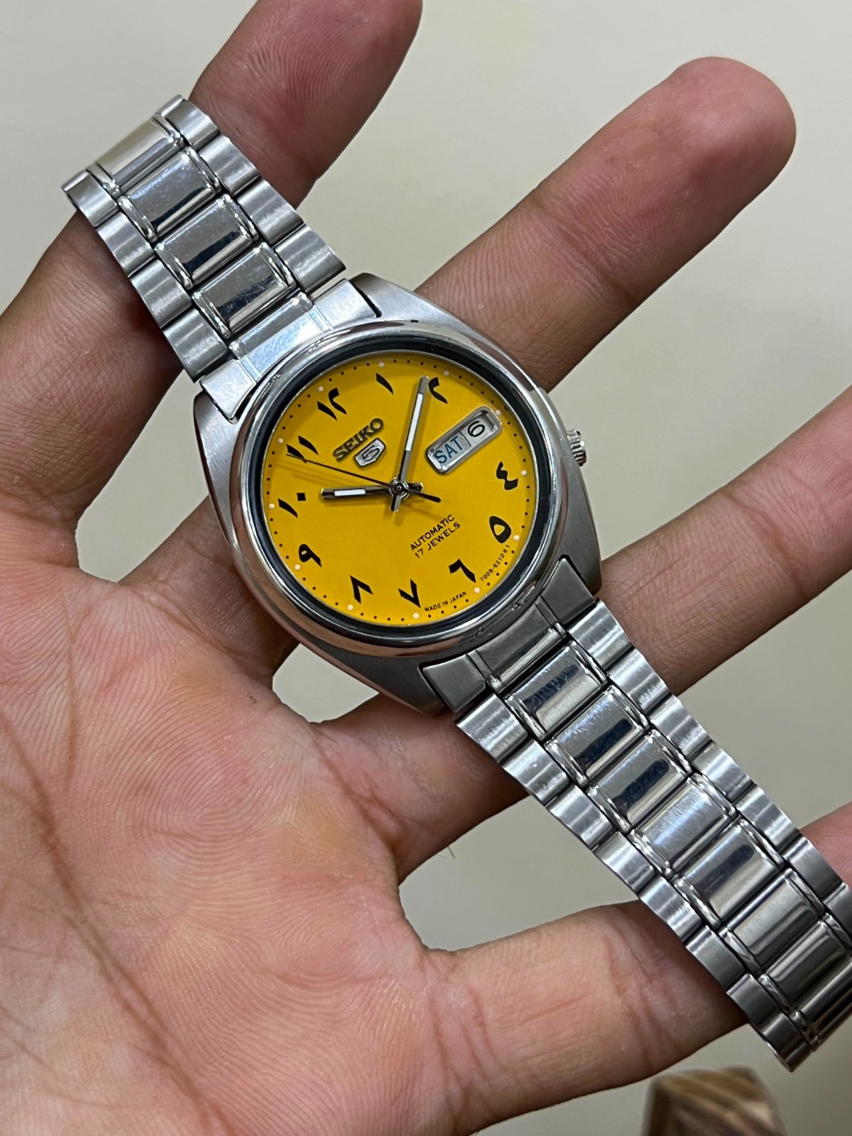 Seiko 7009 Automatic Mens Watch Day/date with Arabic Yellow💛 Dial