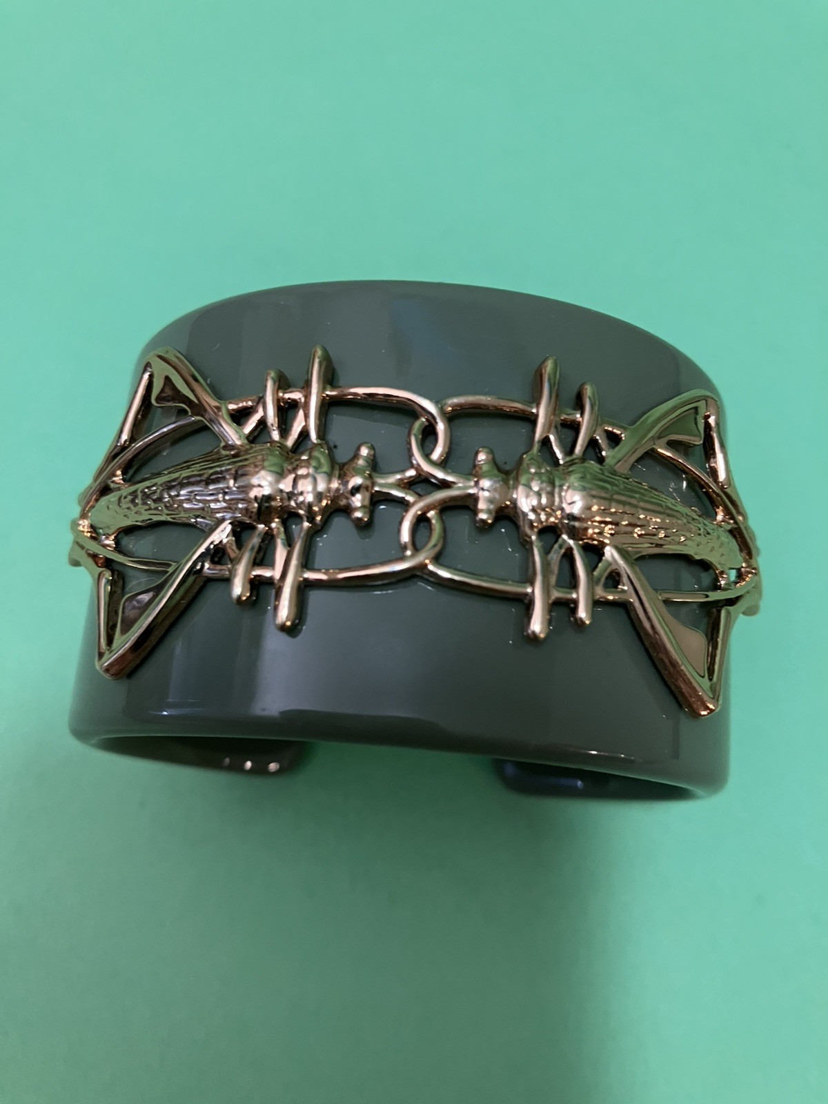 Tory Burch Green Grasshopper Cuff Bracelet Resin & metal Signed fits small wrist