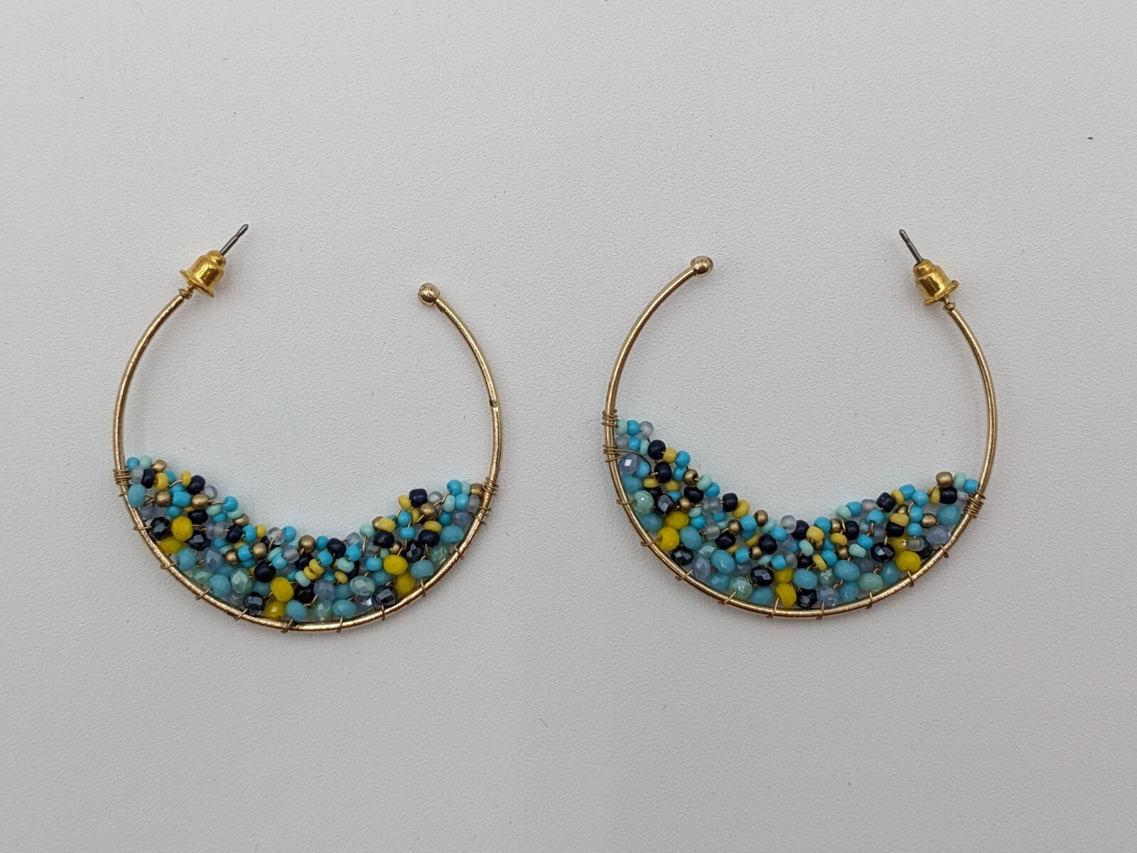 Wire Wrapped Beaded Hoop Earrings Pierced Gold Tone Metal Seed Beads Faceted