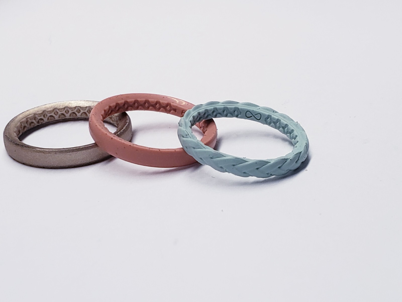 Groove Life SET OF 3 STACKABLE RING PINK BRONZE BLUE SIZE 6