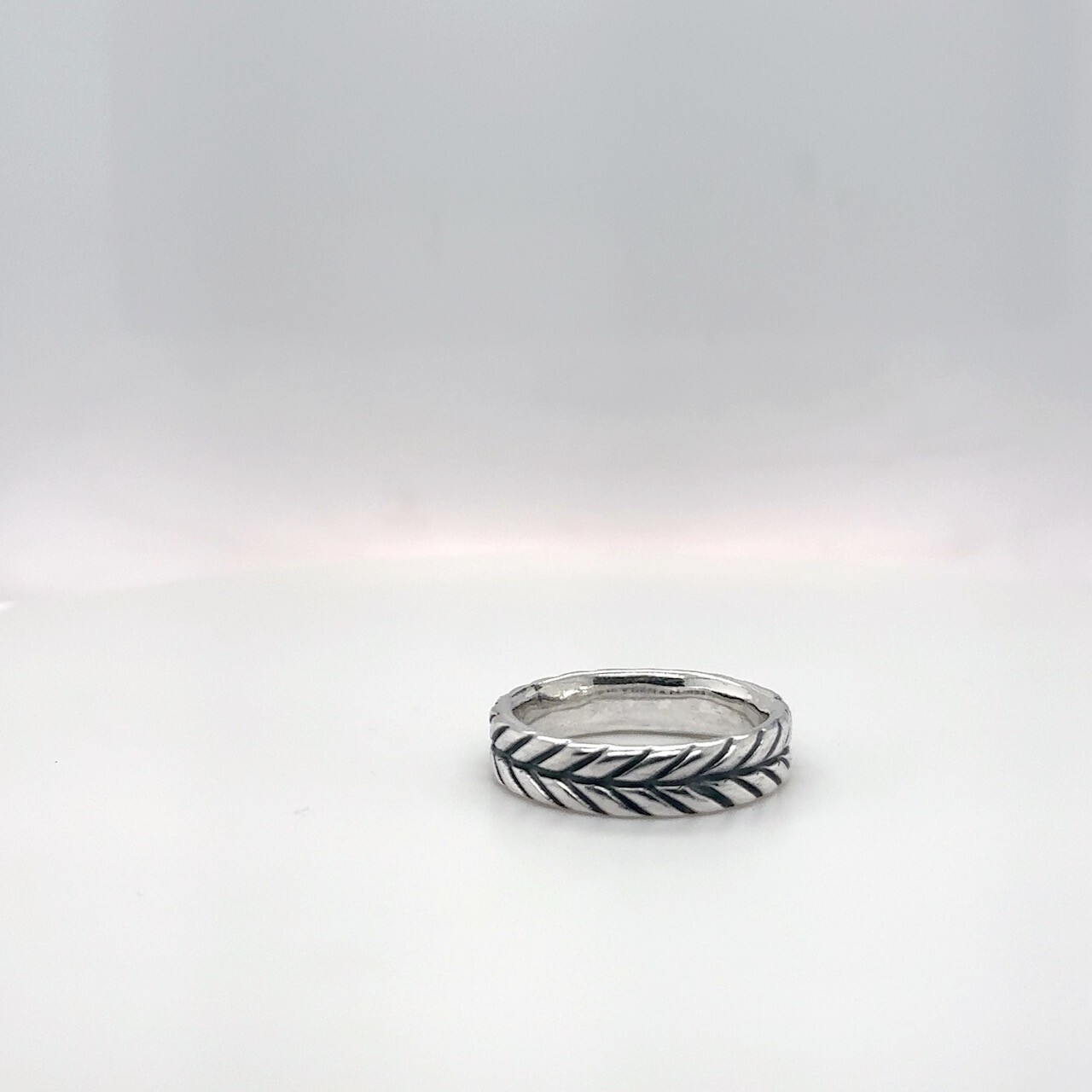 David Yurman Chevron ring | Sterling Silver Vintage Chevron Men’s SZ 8 W/pouch
