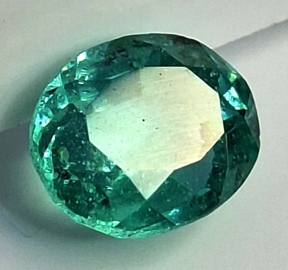 Loose Green Zambian Emerald Certified Oval Shape 5-7 Carat Gemstone
