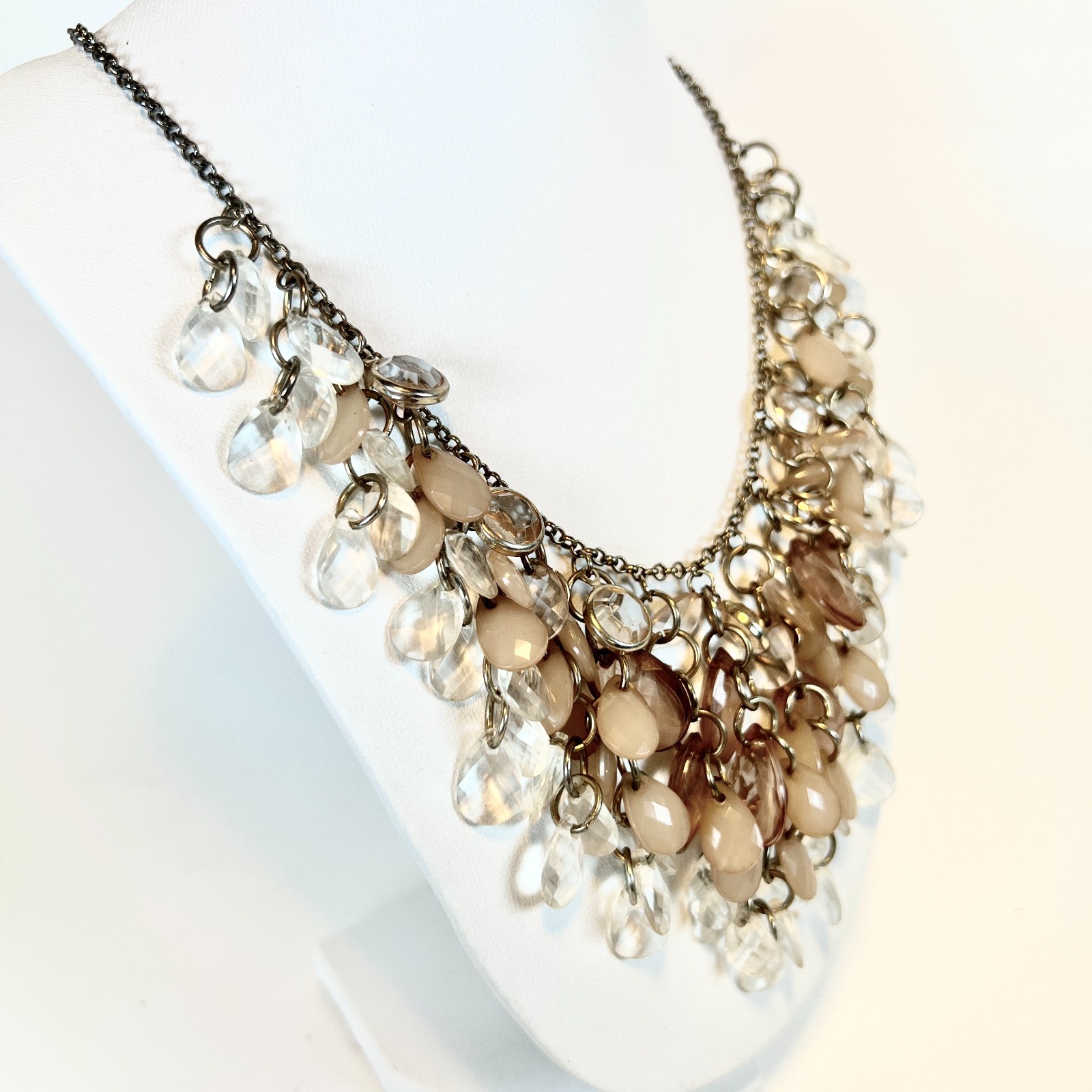 Pretty Lightweight Plastic Faceted Teardrop Bezel Set Crystal Bib Necklace Pink