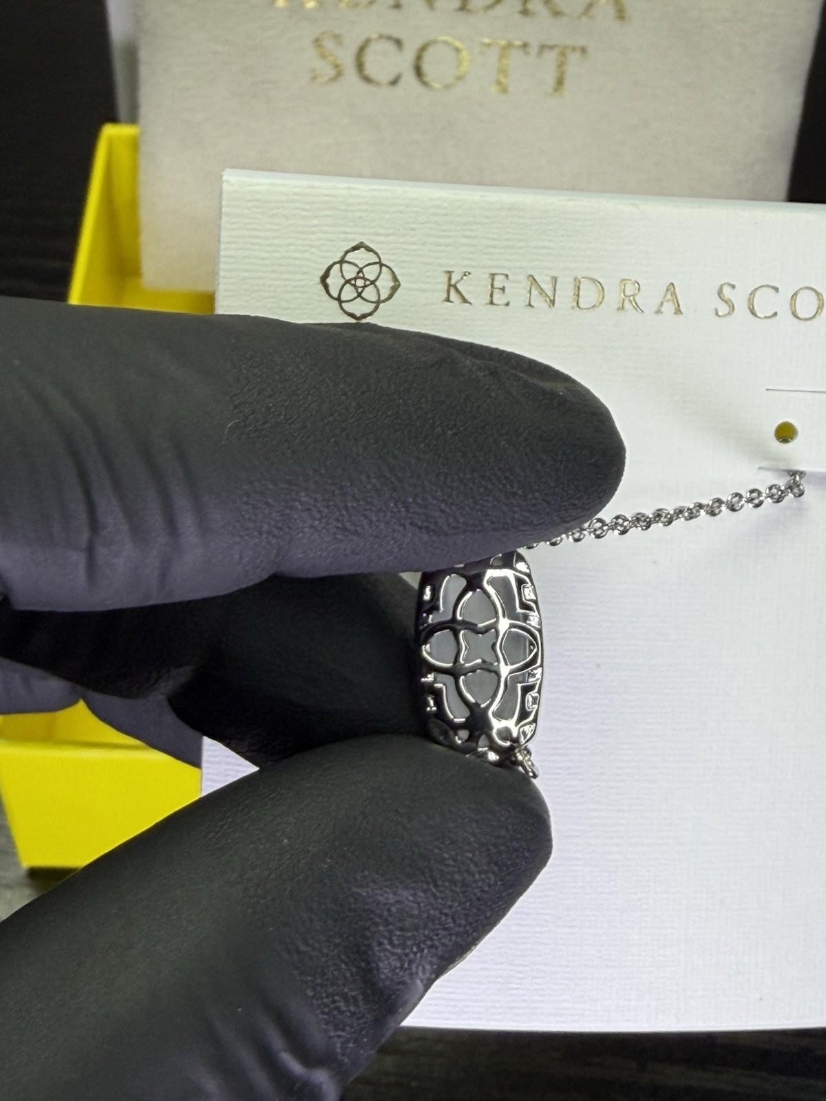 Kendra Scott Silver Tone Cable Chain Necklace w/ Oval Gray Prong Pendant