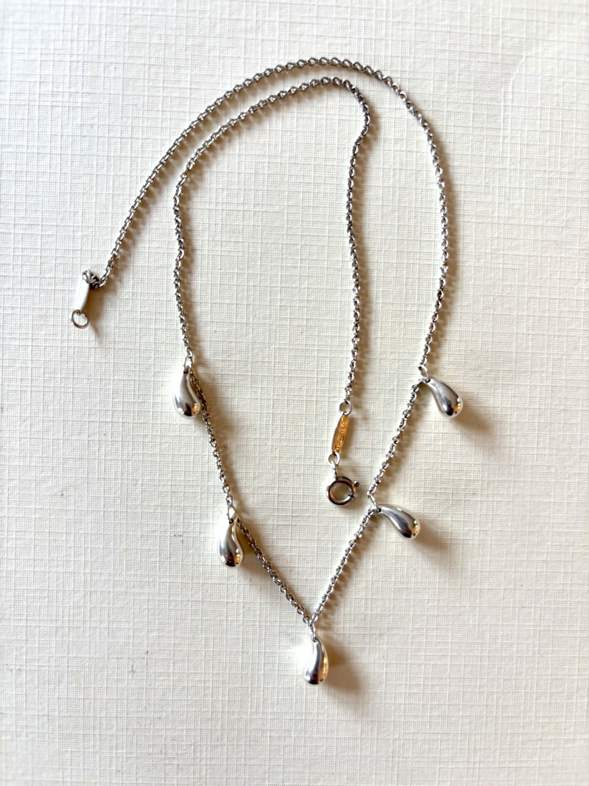 Tiffany & Co. Elsa Peretti 5 Teardrop Necklace 16″ Sterling Silver 925