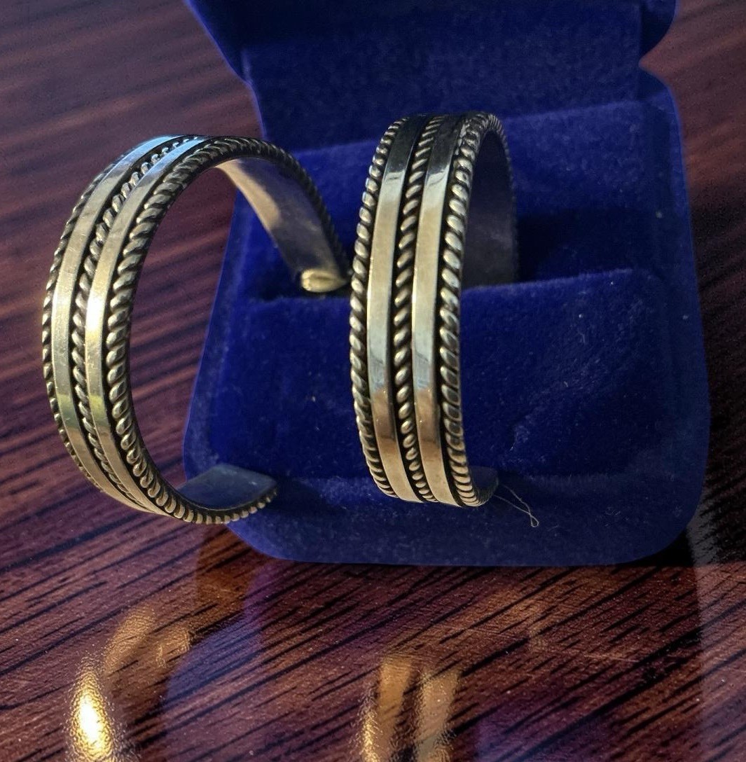 VINTAGE TOM HAWK STERLING SILVER THICK HOOP EARRINGS 18 GRAMS