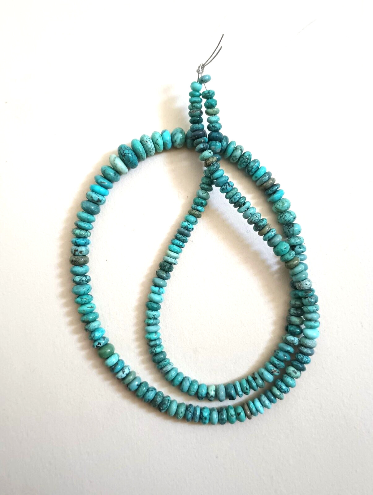 OLD STOCK, HI-GRADE CLOUD MOUNTAIN TURQUOISE 4-7MM RONDELLE BEADS- 17.75″- 3534E