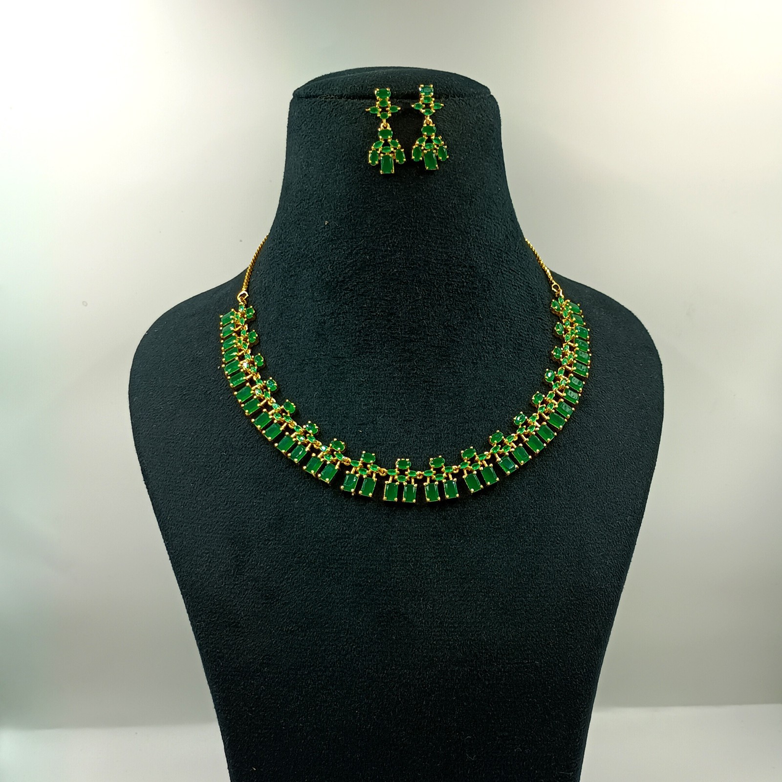 22K Gold Plated South Indian Emerald Necklace Ethnic Bridal Jewelry Set