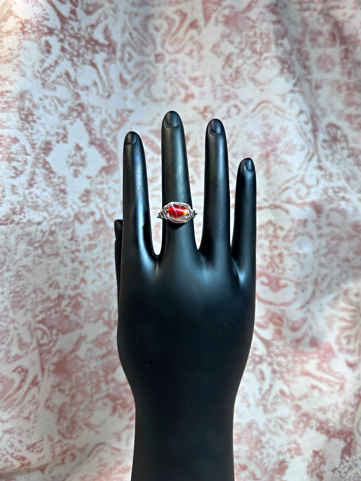 Silver Tone Wire Wrapped Ring w/ Oval Red Orange White Bezel Stone Band Size 7