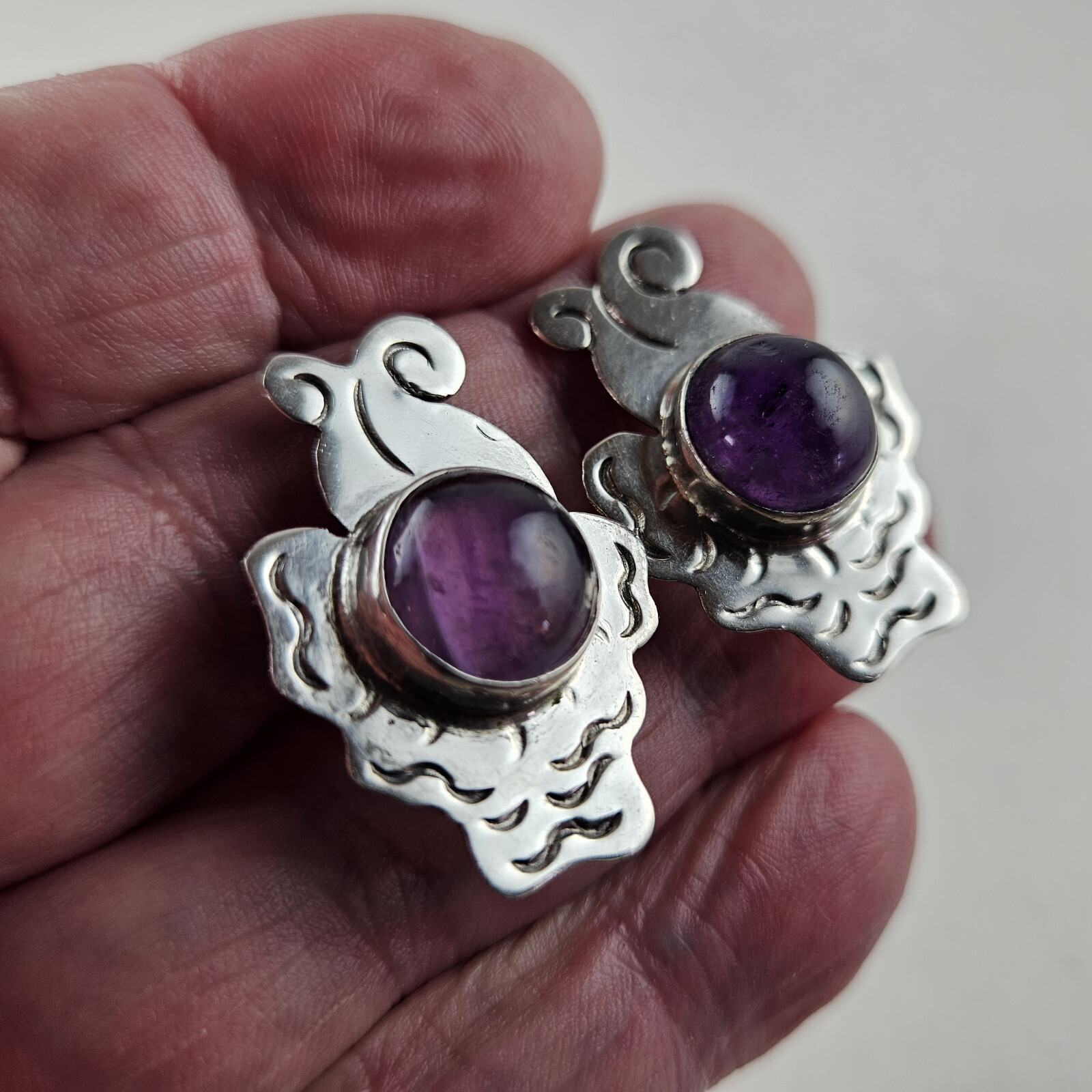 Sterling Silver Earrings Amethyst Screw Back Mexico 12.0g [8451]