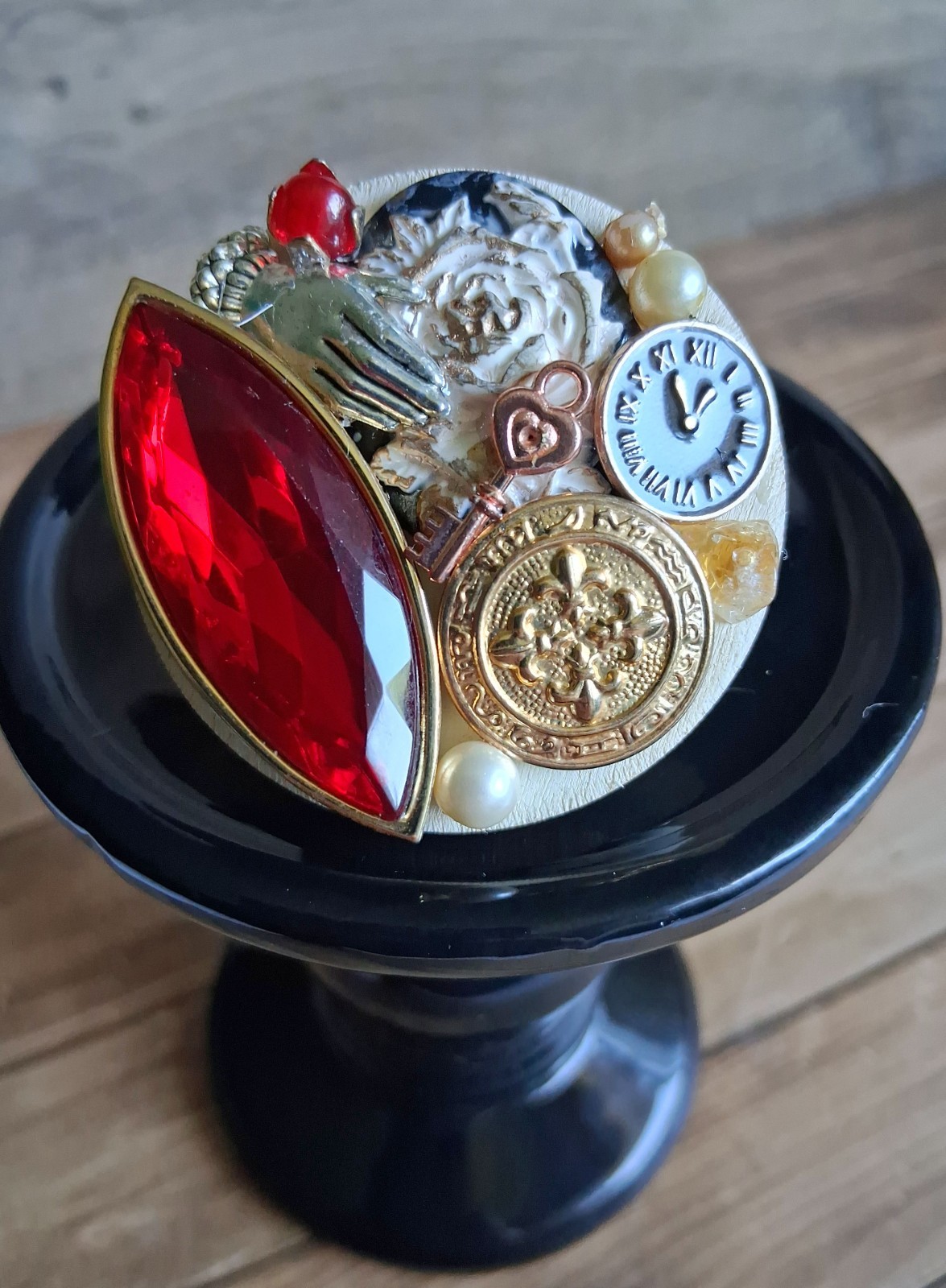 Handmade Clock Hand Key Charms Red Gold Whimsical Fashion Art Pin Brooch