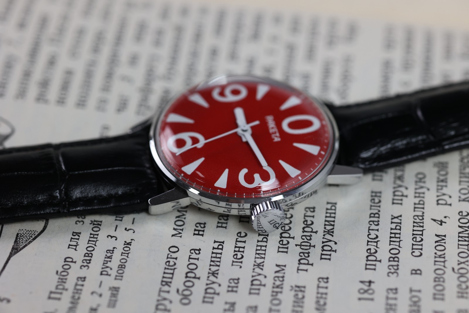 Raketa BIG ZERO red mechanical 2609 Raketa small Zero raketa 0 Unisex case 34mm.