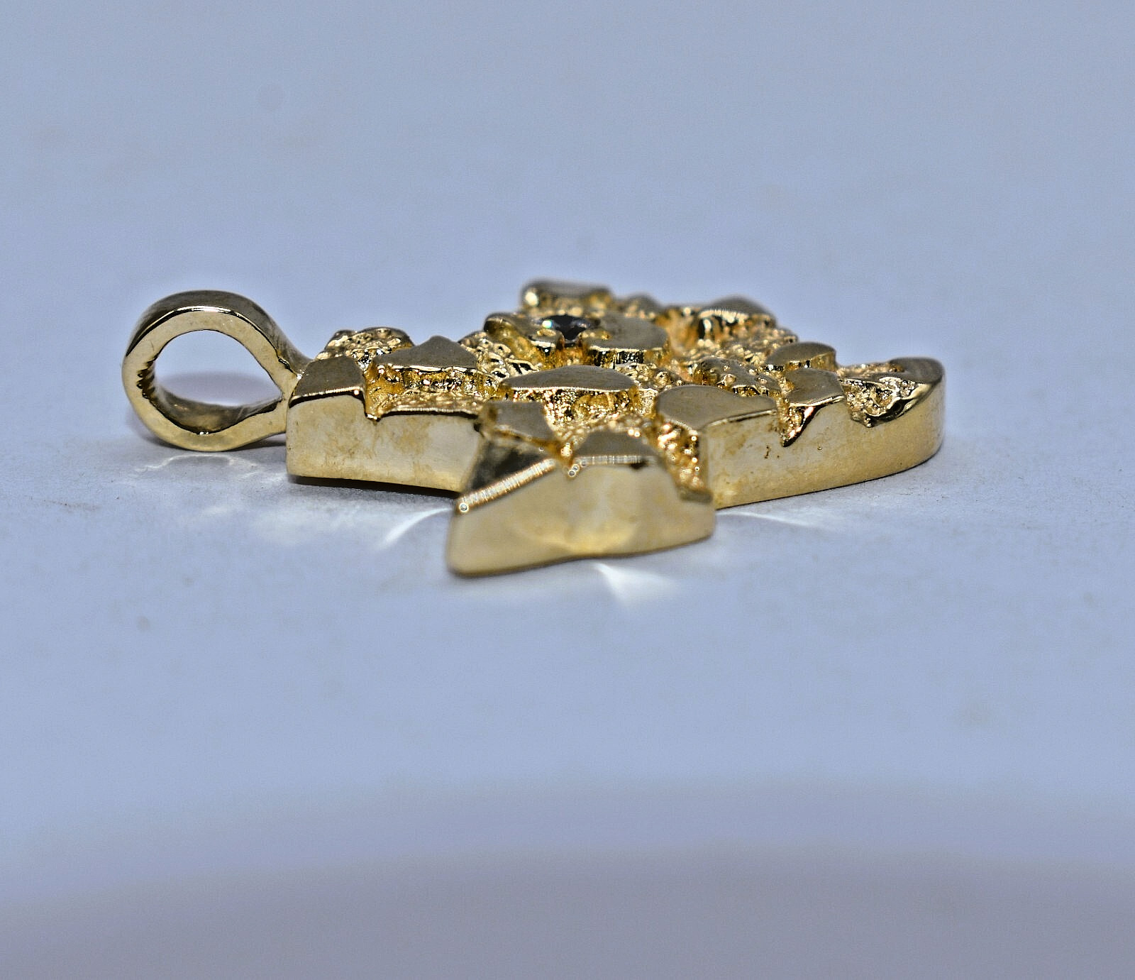 14 K Yellow Gold Nugget Texas State Pendant w/Diamond Acent 5.3 grams 1 inch