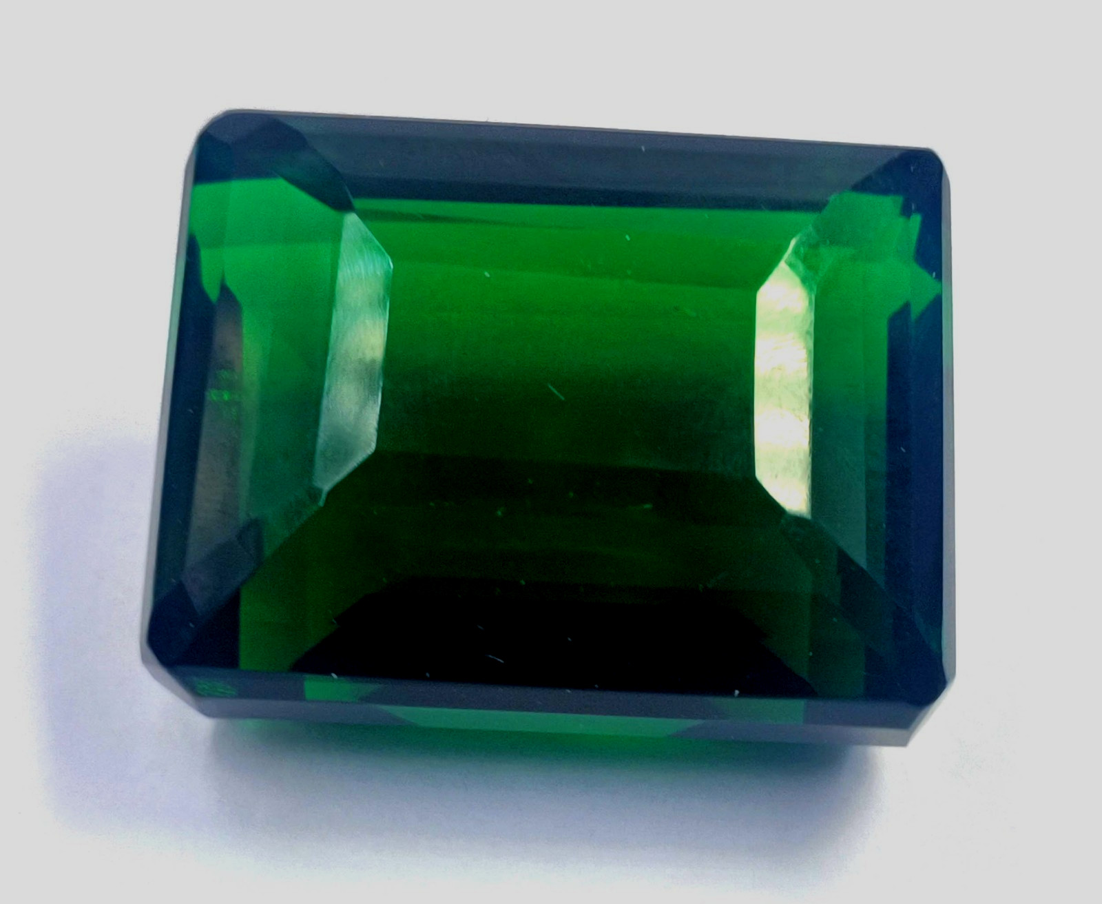 Top Quality Natural Green Emerald 220.35 Ct Emerald Shape IGL Gemstone 6MHH