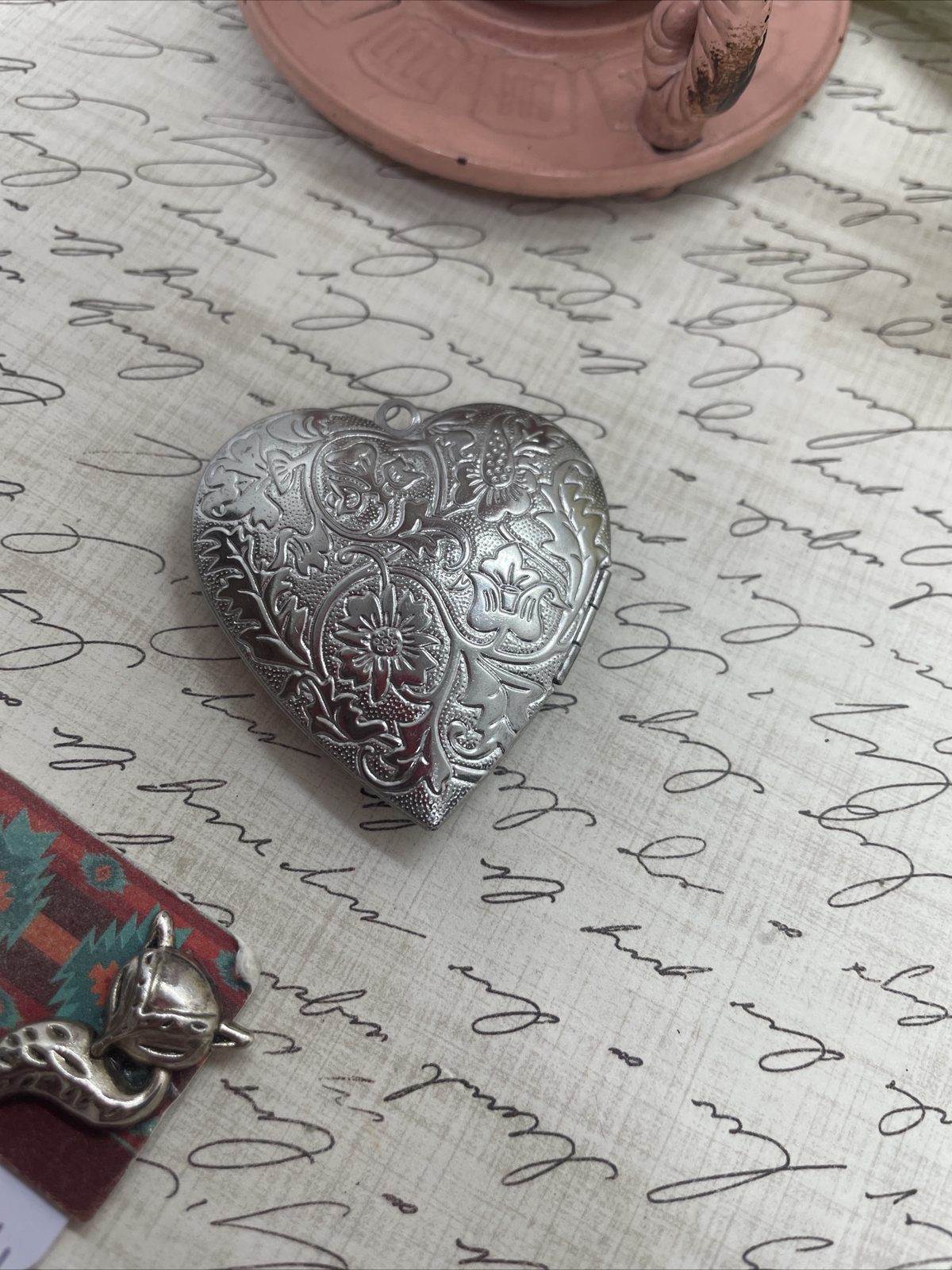 Heart SILVER BUNNY RABBIT Locket Necklace JEWELRY Pendant PHOTO Picture CAMEO