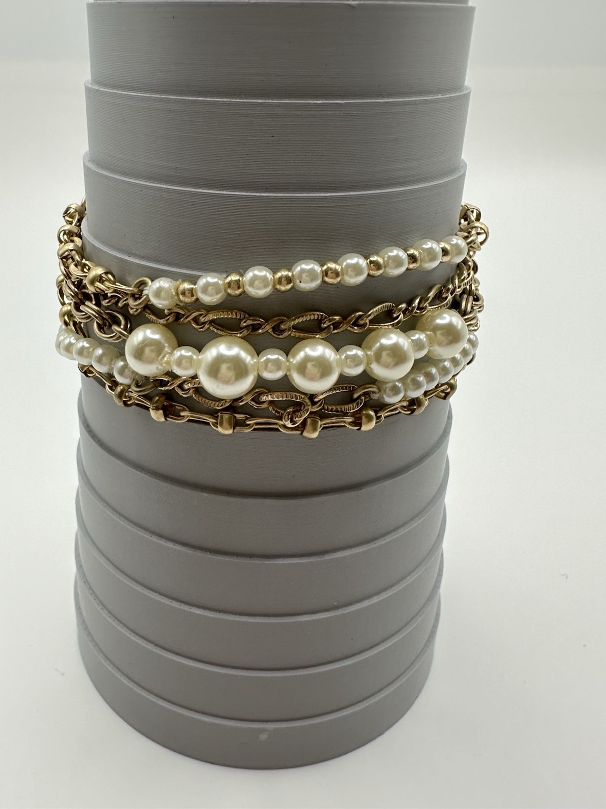 NWT LYDELL NYC Gold Tone Multi Strand Chain Bracelet With Acrylic Pearls Size 8