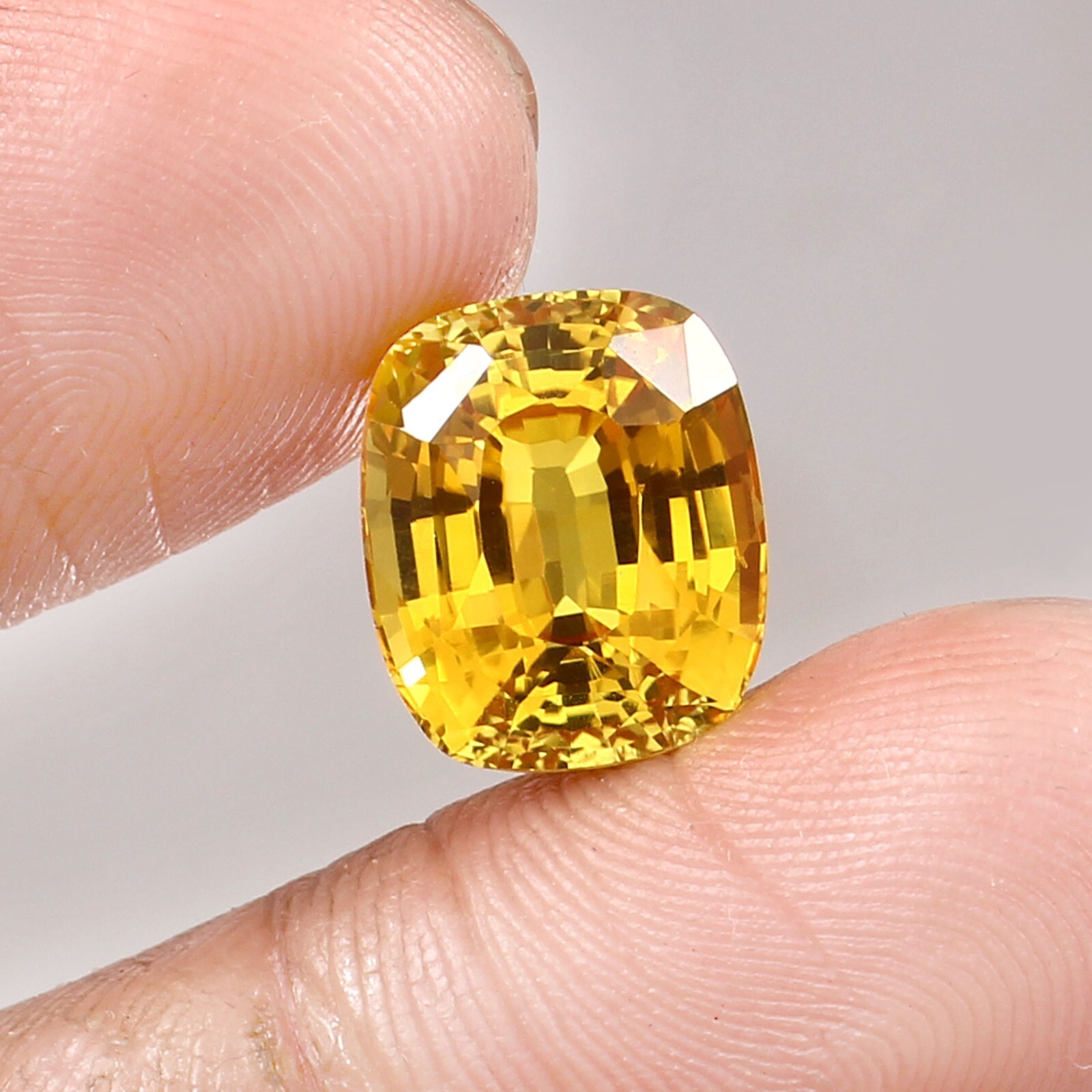AAA Natural Flawless Ceylon Yellow Sapphire Cushion Loose Gemstone Cut 12×10 MM