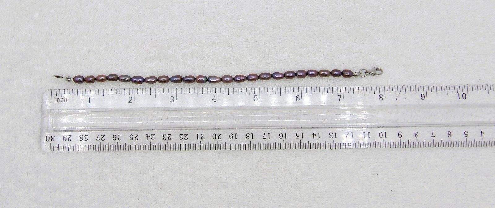 7.9 inches long Quality Dark Rice Genuine Freshwater Pearl Bracelet BRT54