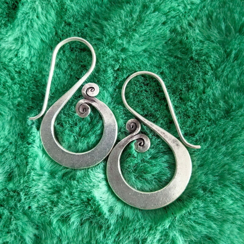 Fine Sterling Silver Earrings 925 Handcraft Tribal Jewelry Hoops Vintage ERA1213