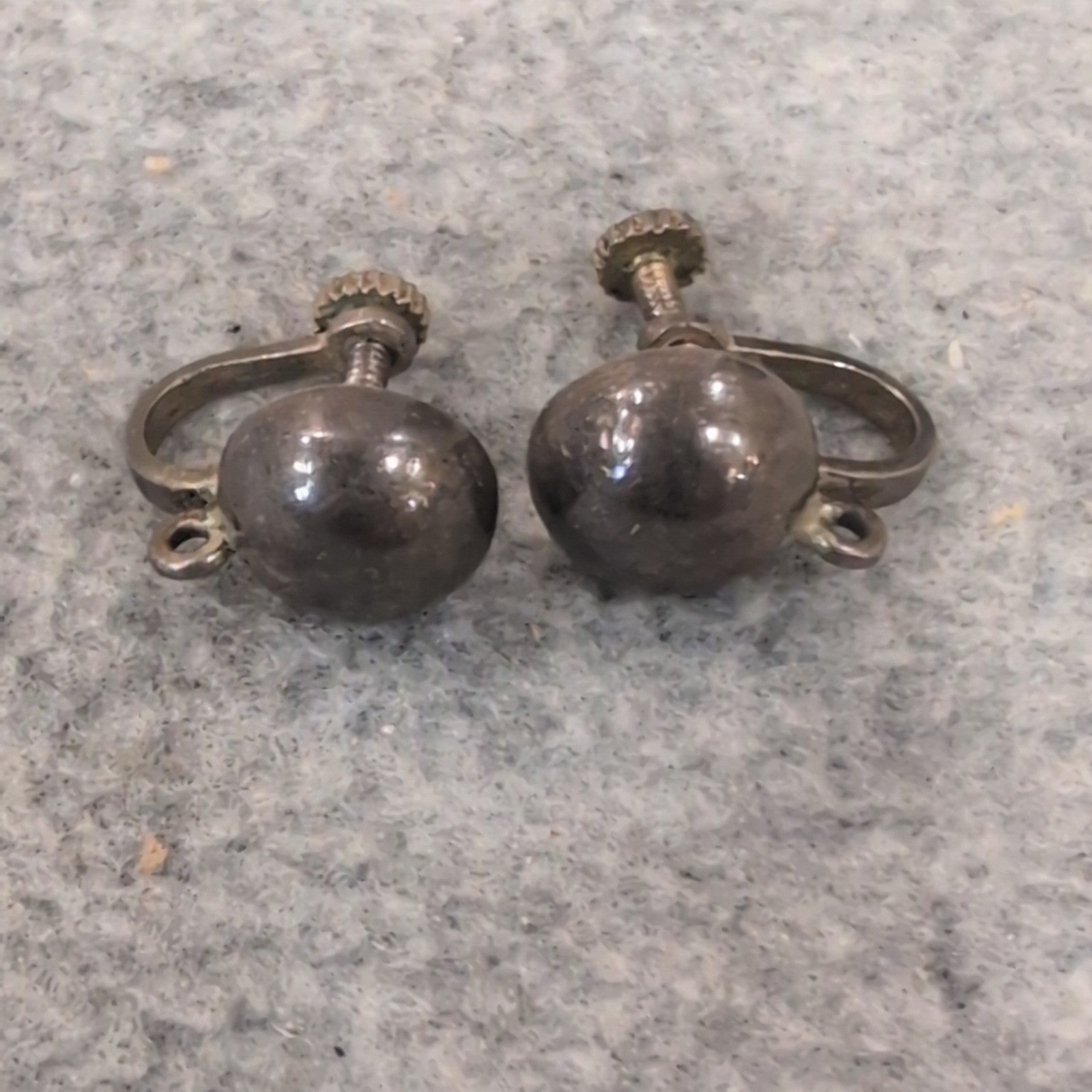 Vintage Silver Ball Half Dome Screw Back Earrings Non-Pierced Retro Style