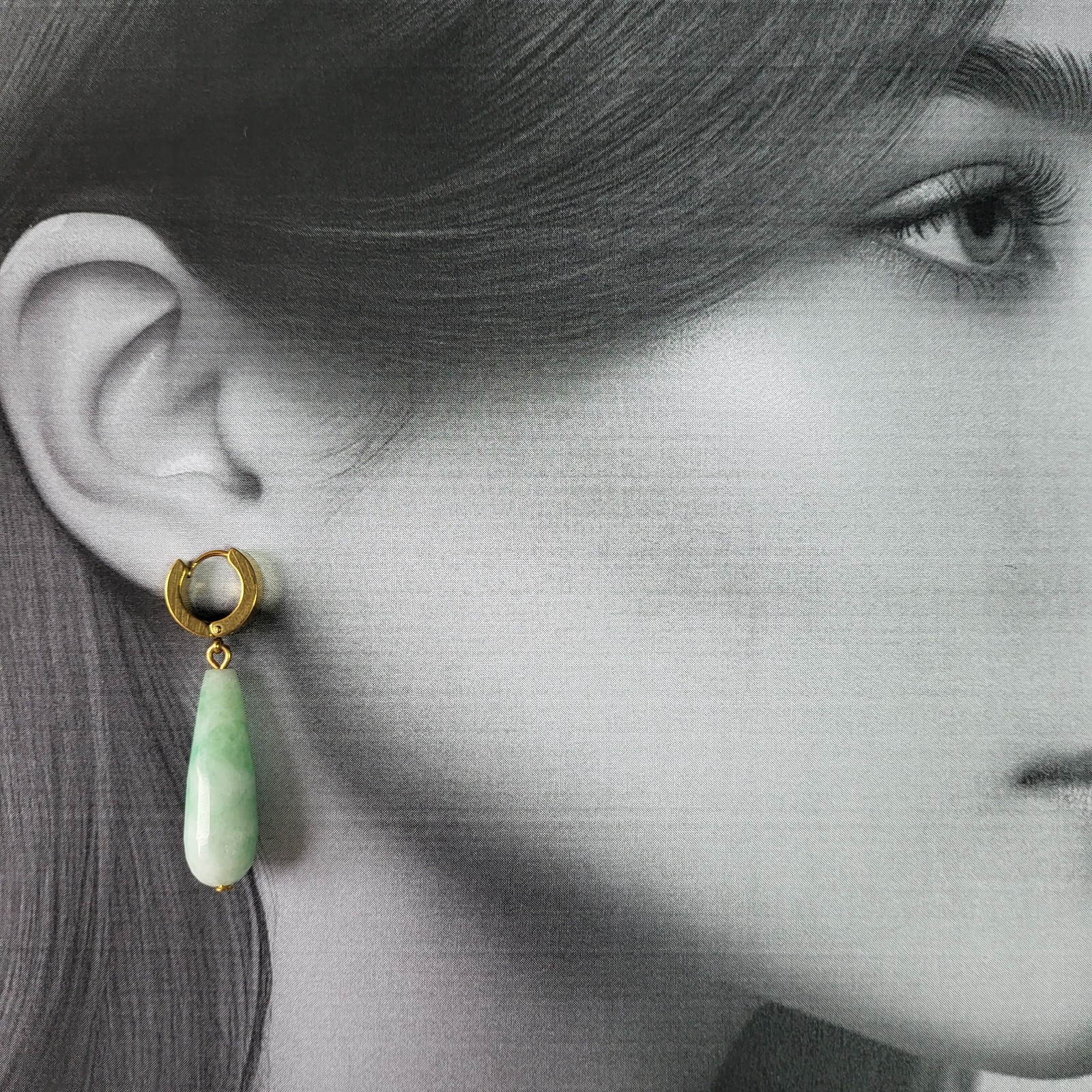 Green quartz jade long teardrop earrings with hoop closure
