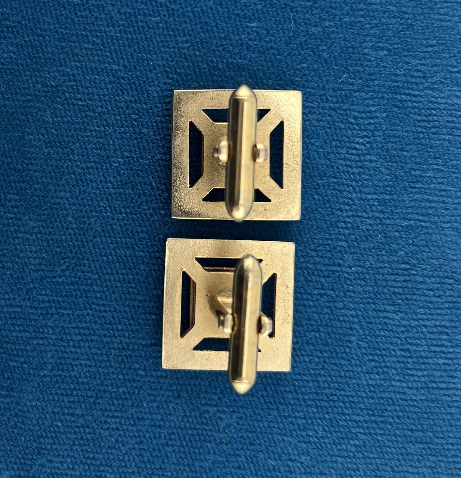 H Monogram Letter Initial Gold Tone SWANK Vintage 1970s to 1980s Cufflinks Mens