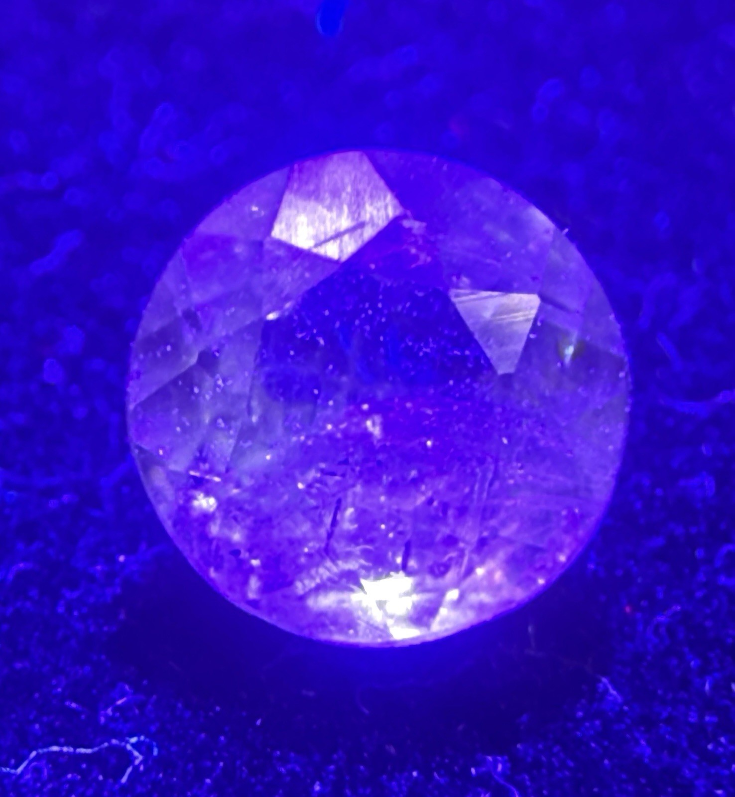 Color Change Diaspore Turkey Round 0.40ct 4.5×4.5x3mm Transparent