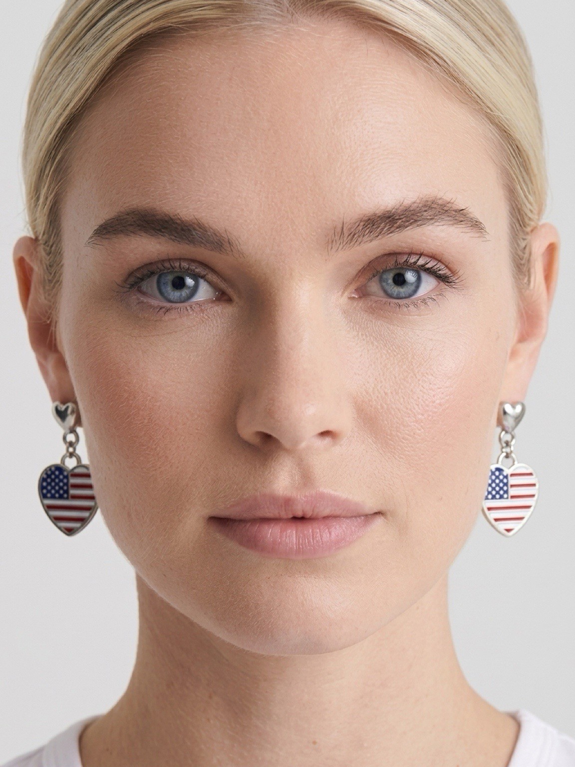 New Heart-Shaped American Flag Dangle Fashion Earrings for Women – US Seller