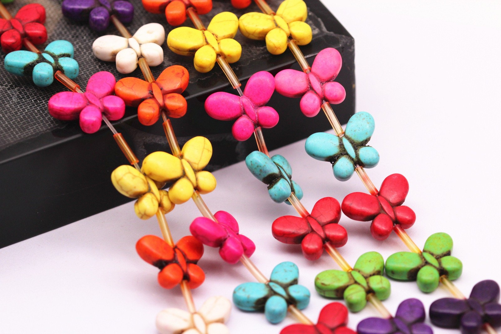 Multi-Color Howlite Turquoise Butterfly Beads 15x20mm 15.5″ Strand